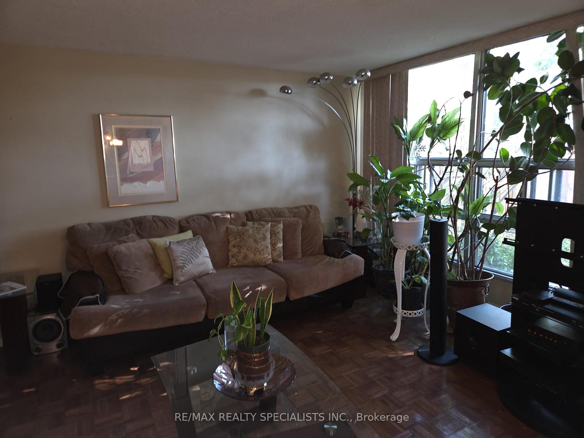 Photo 8 of Unit 103, 1705 Mccowan Road, Scarborough, Agincourt South-Malvern West — HOMEH