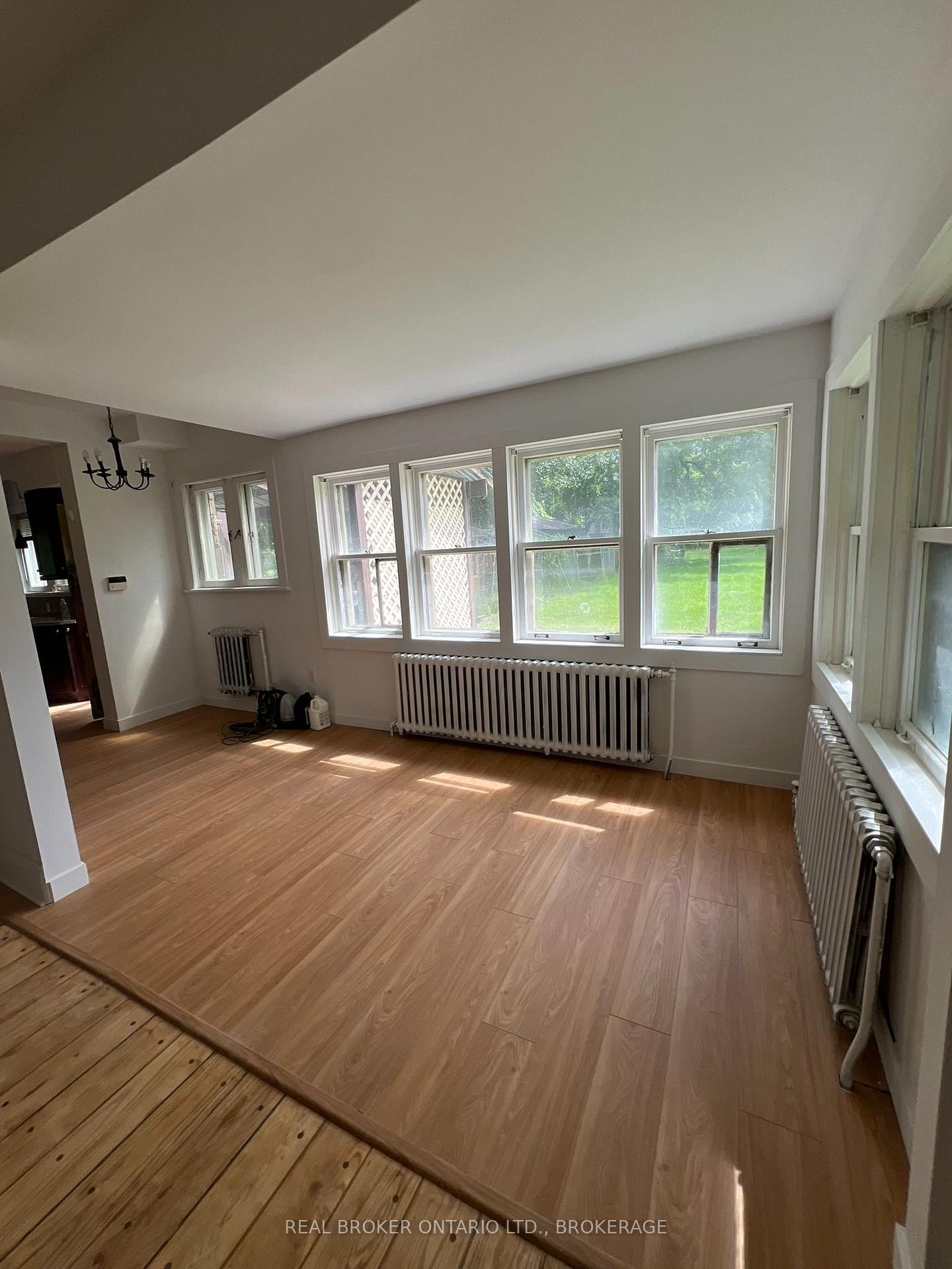 Photo 9 of 320 2nd Street E, Cornwall, Cornwall — HOMEH