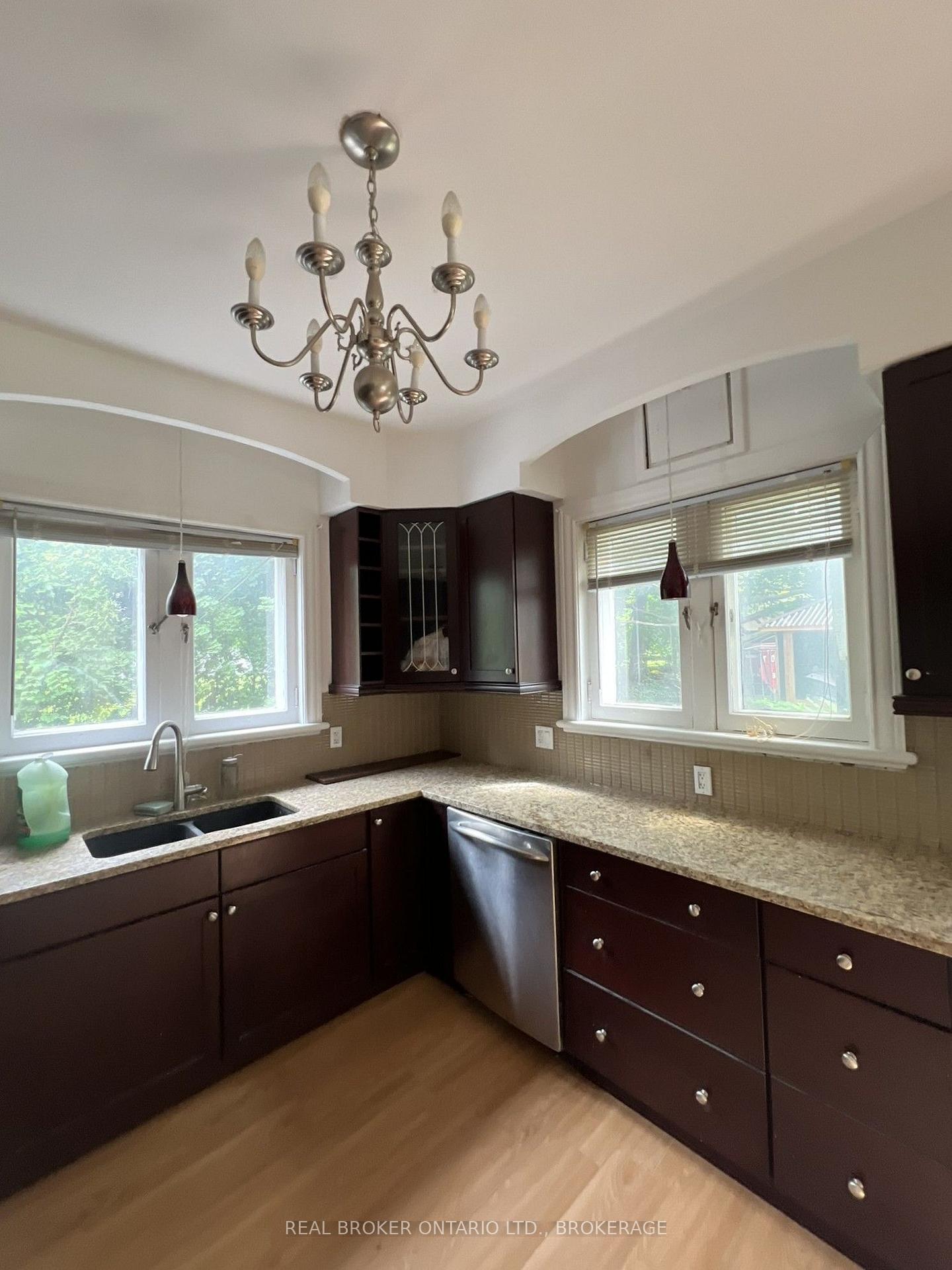 Photo 15 of 320 2nd Street E, Cornwall, Cornwall — HOMEH
