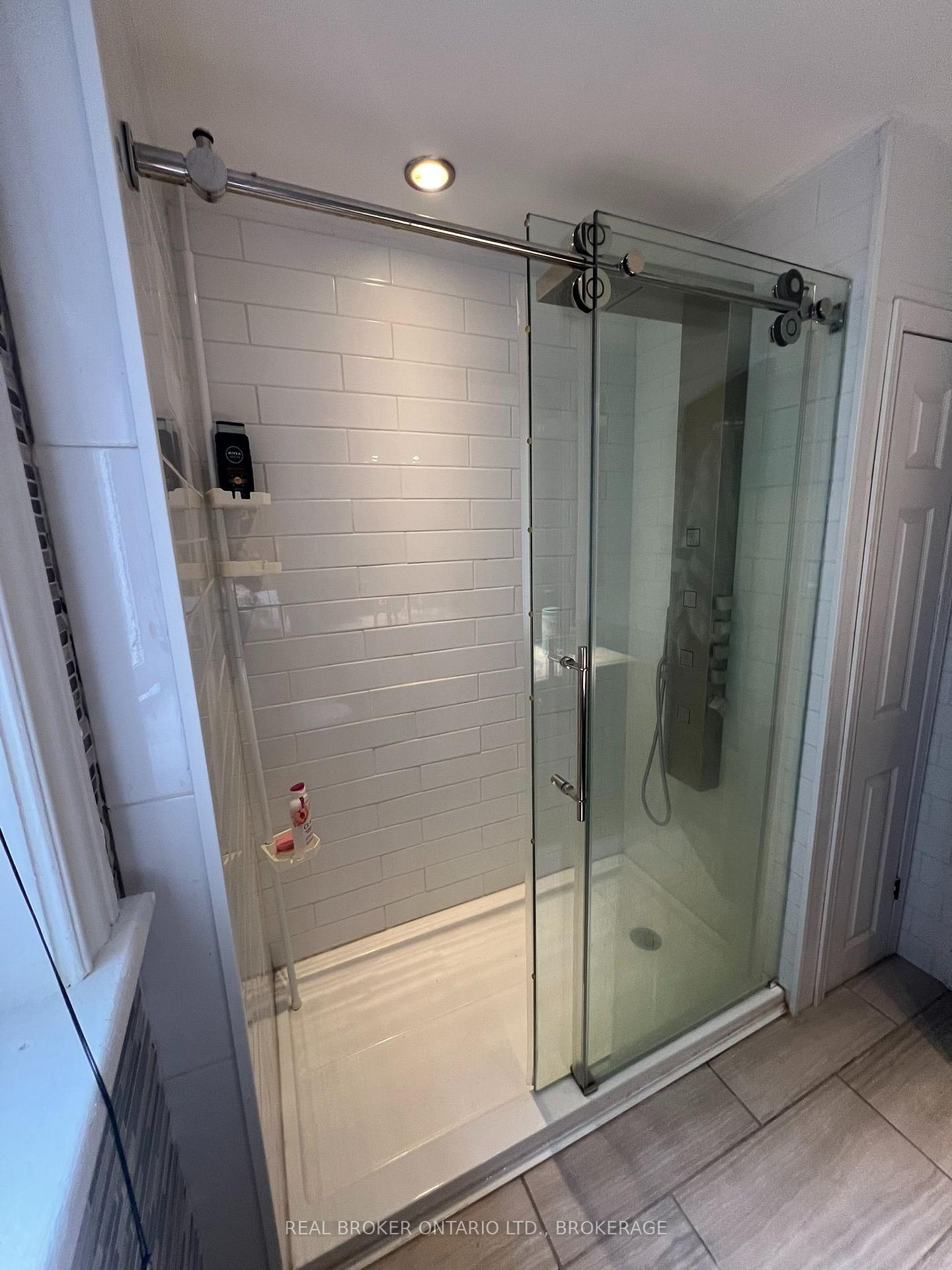 Photo 33 of 320 2nd Street E, Cornwall, Cornwall — HOMEH