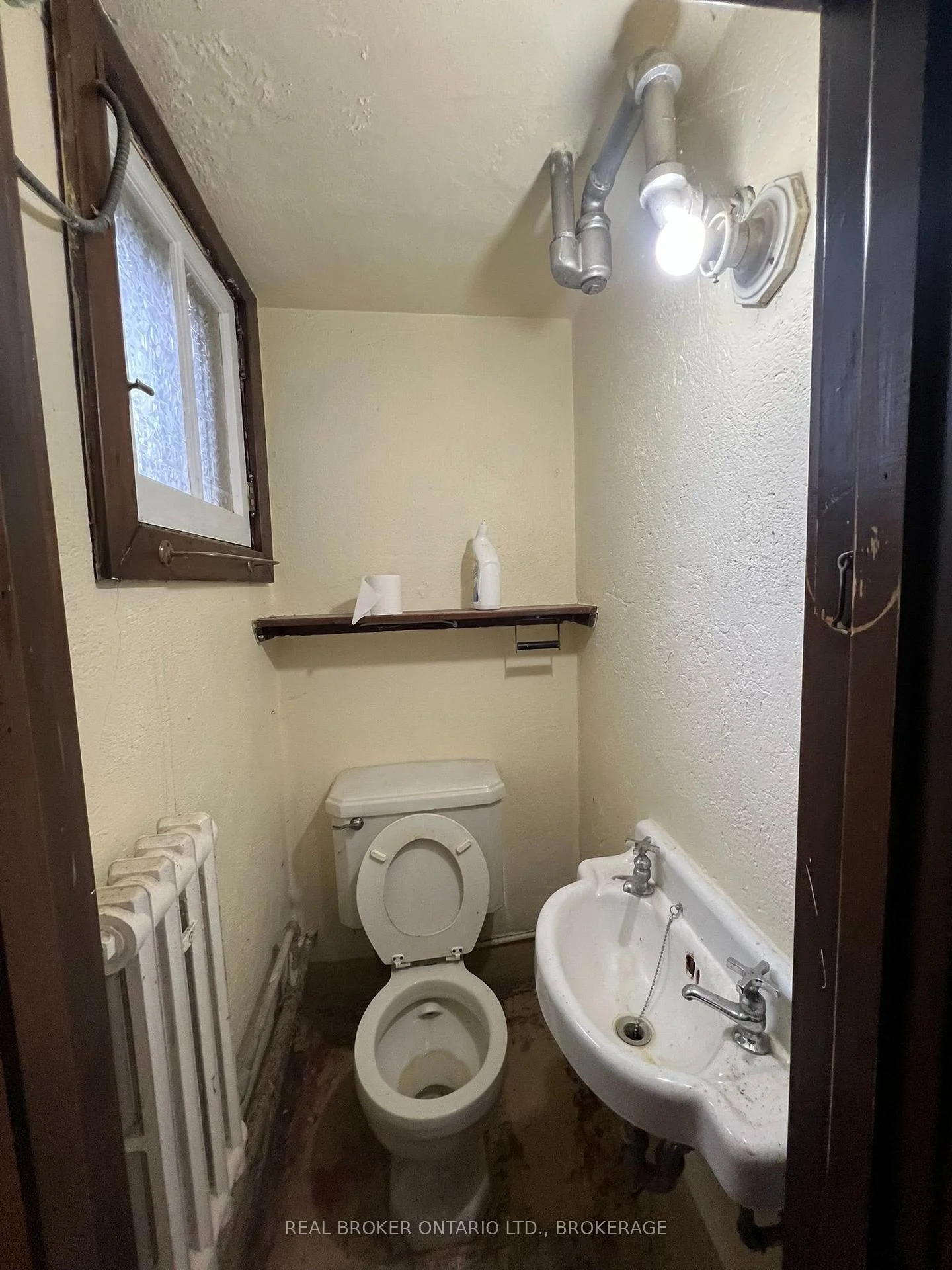 Photo 49 of 320 2nd Street E, Cornwall, Cornwall — HOMEH