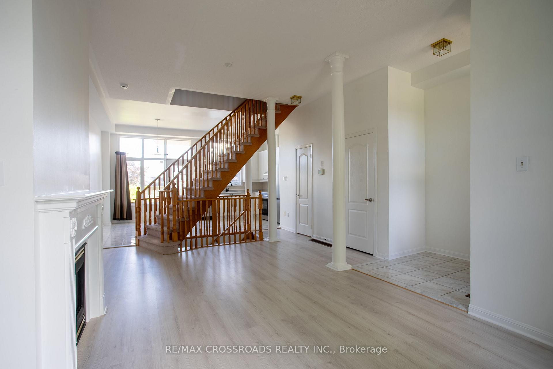 Photo 7 of 53 Cornell Park Avenue, Markham, Cornell — HOMEH