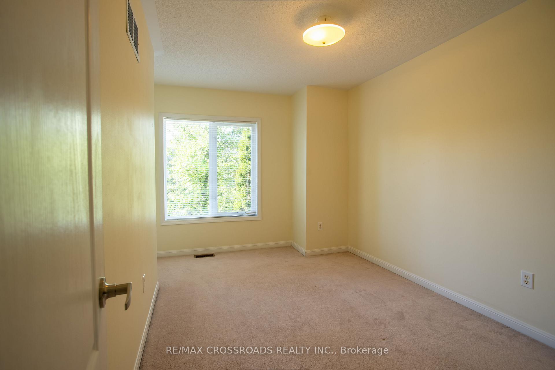 Photo 16 of 53 Cornell Park Avenue, Markham, Cornell — HOMEH