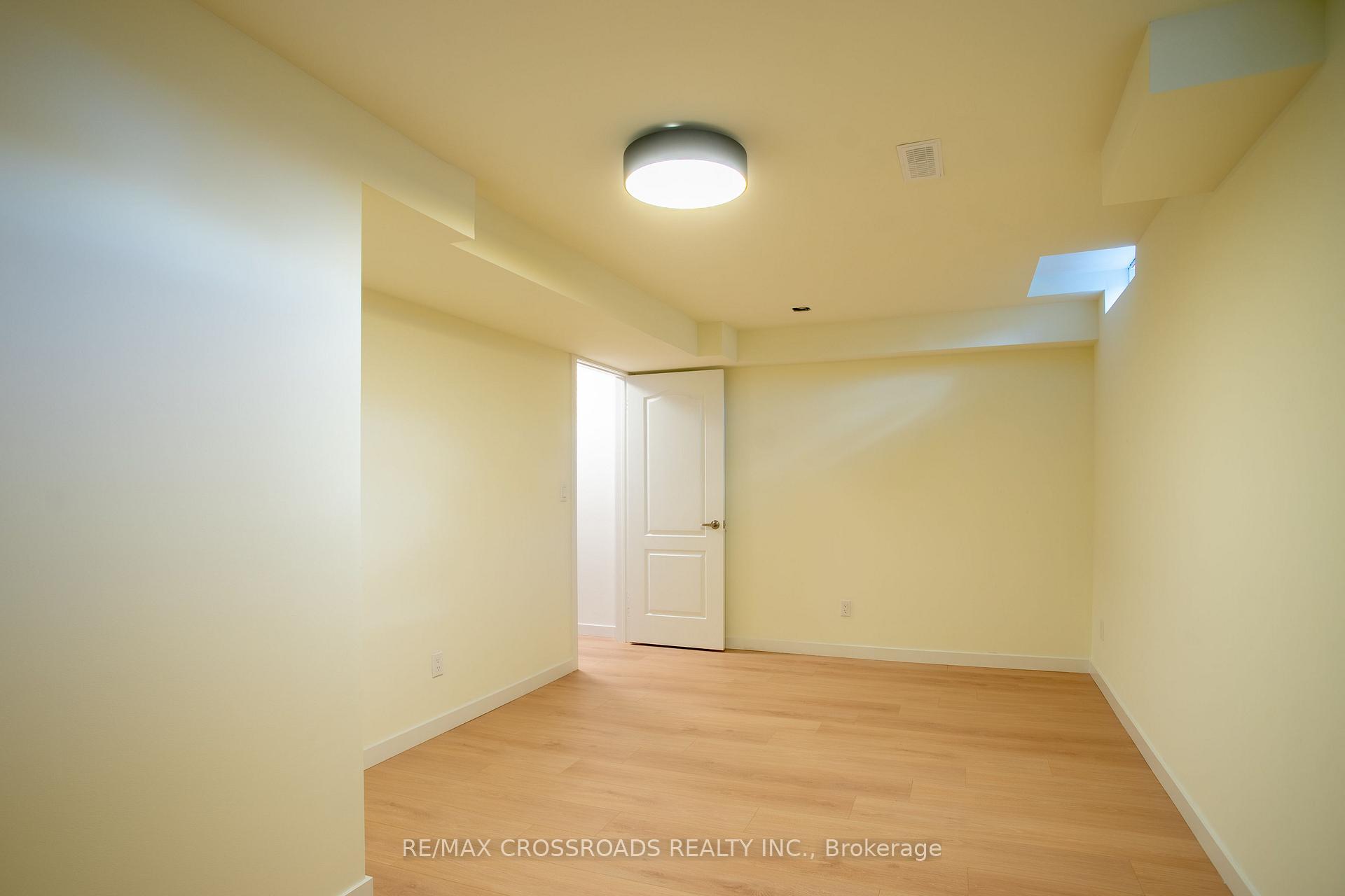 Photo 23 of 53 Cornell Park Avenue, Markham, Cornell — HOMEH