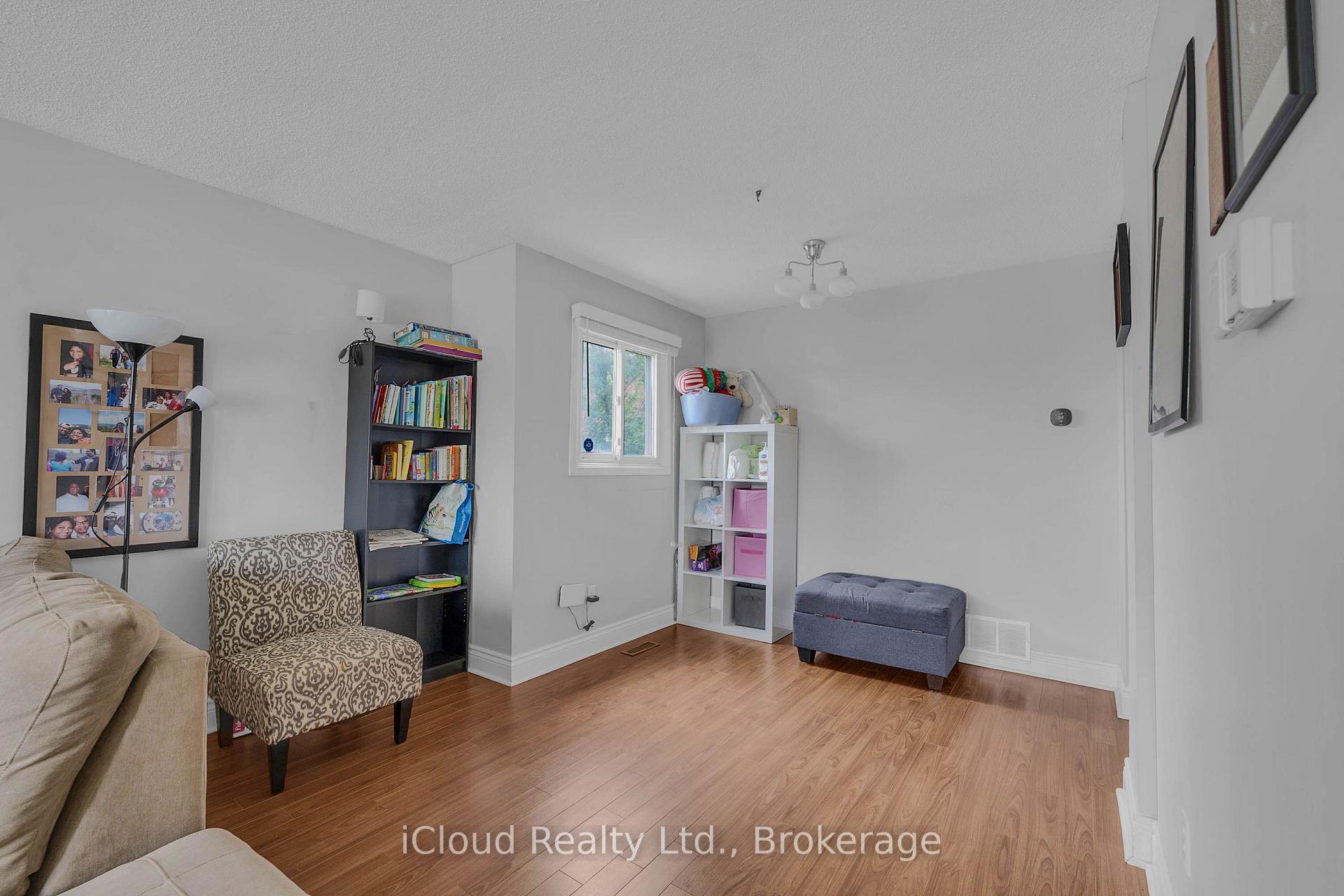 Photo 7 of 83 Fairglen Avenue, Brampton, Brampton West — HOMEH