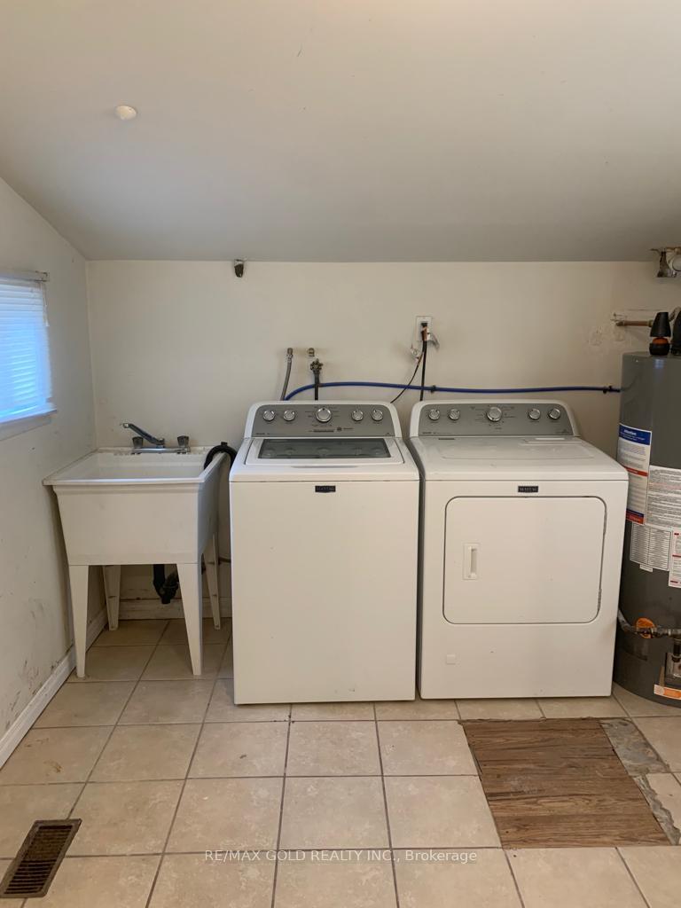 Photo 18 of 1315 Partington Avenue, Windsor, Windsor University District — HOMEH