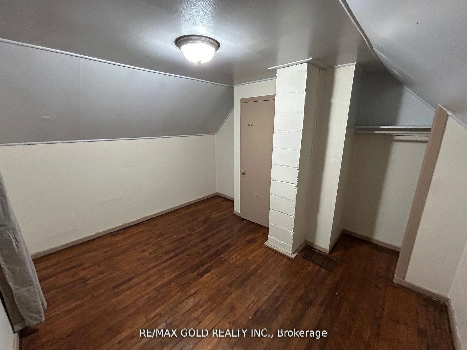 Photo 19 of 1315 Partington Avenue, Windsor, Windsor University District — HOMEH