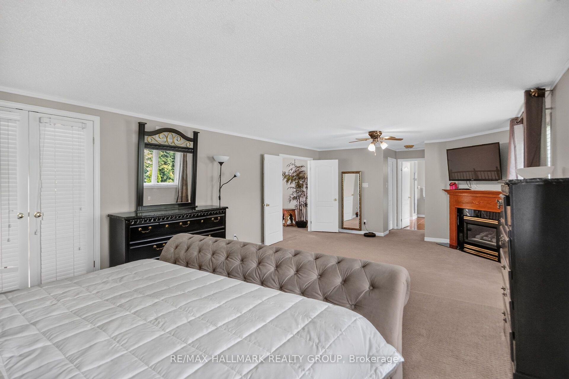 Photo 27 of 11 Taj Court, Ottawa, Hunt Club Park — HOMEH