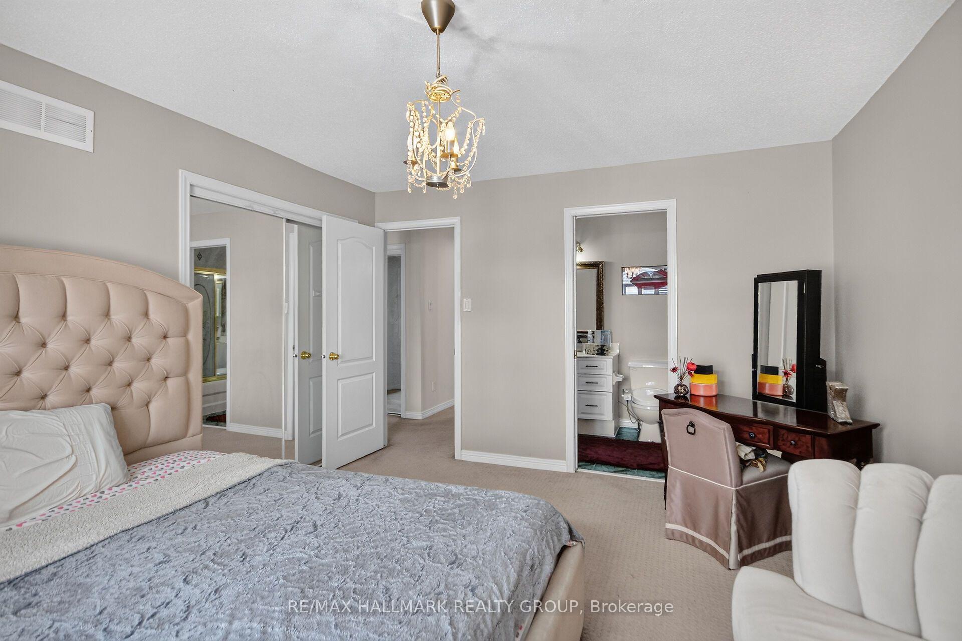 Photo 32 of 11 Taj Court, Ottawa, Hunt Club Park — HOMEH