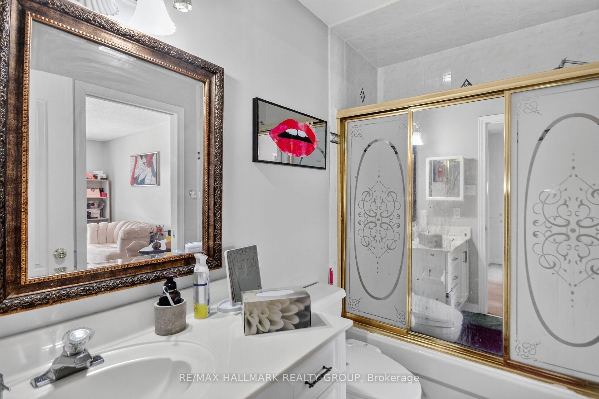 Photo 34 of 11 Taj Court, Ottawa, Hunt Club Park — HOMEH