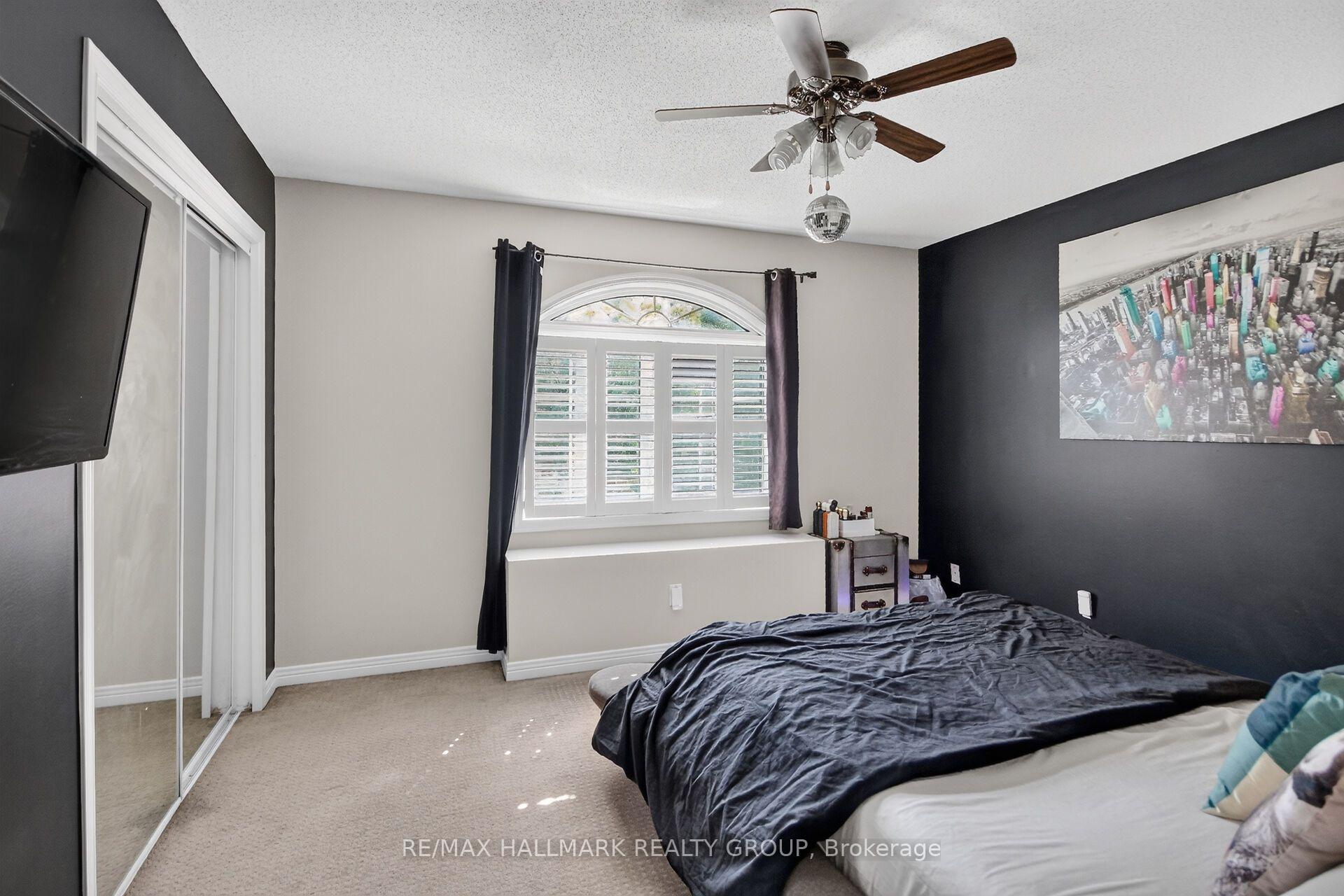 Photo 37 of 11 Taj Court, Ottawa, Hunt Club Park — HOMEH