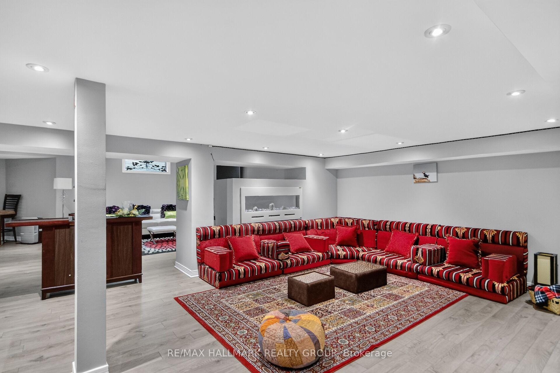 Photo 41 of 11 Taj Court, Ottawa, Hunt Club Park — HOMEH