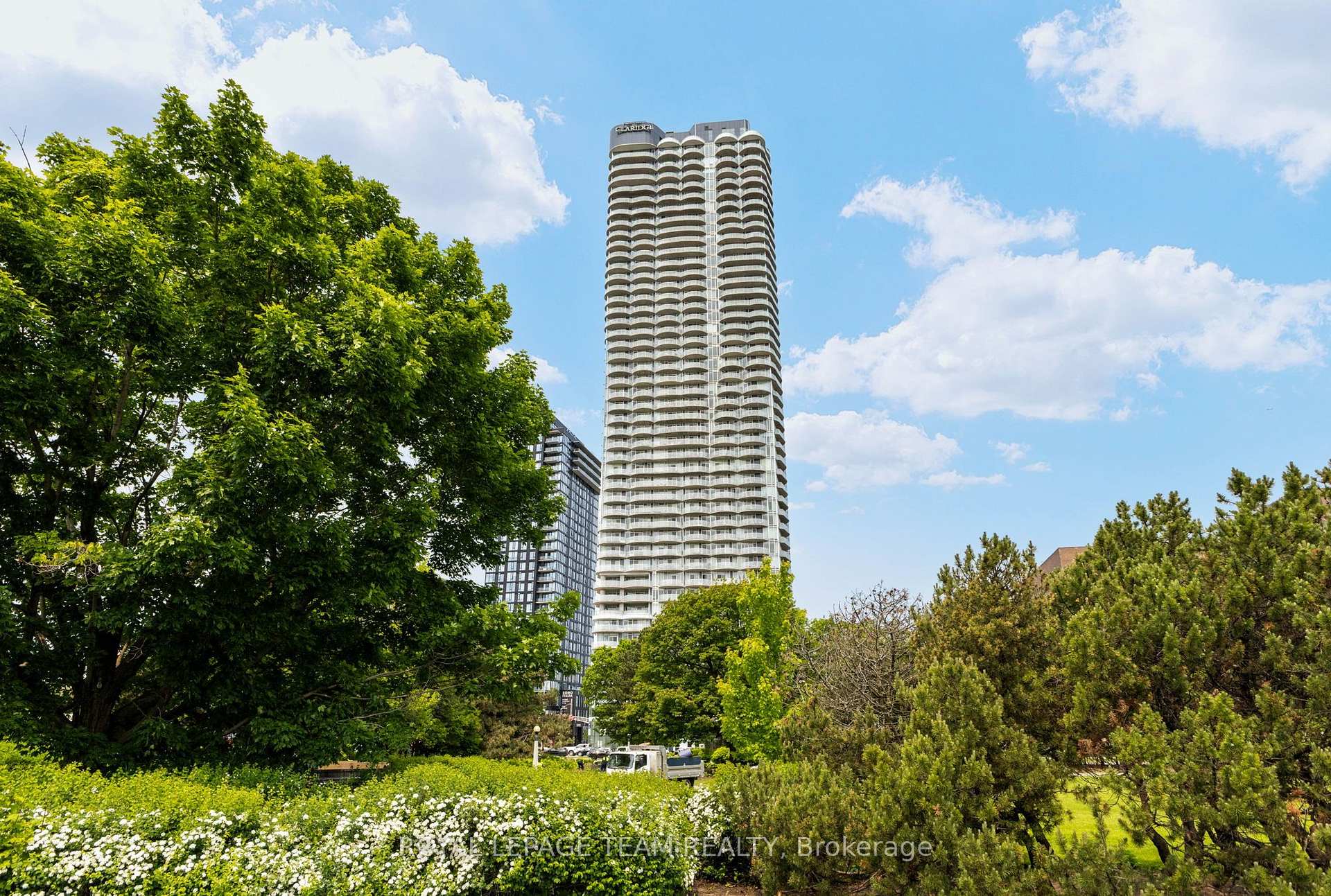 Photo 3 of Unit 901, 805 Carling Avenue, Ottawa, West Centre Town — HOMEH