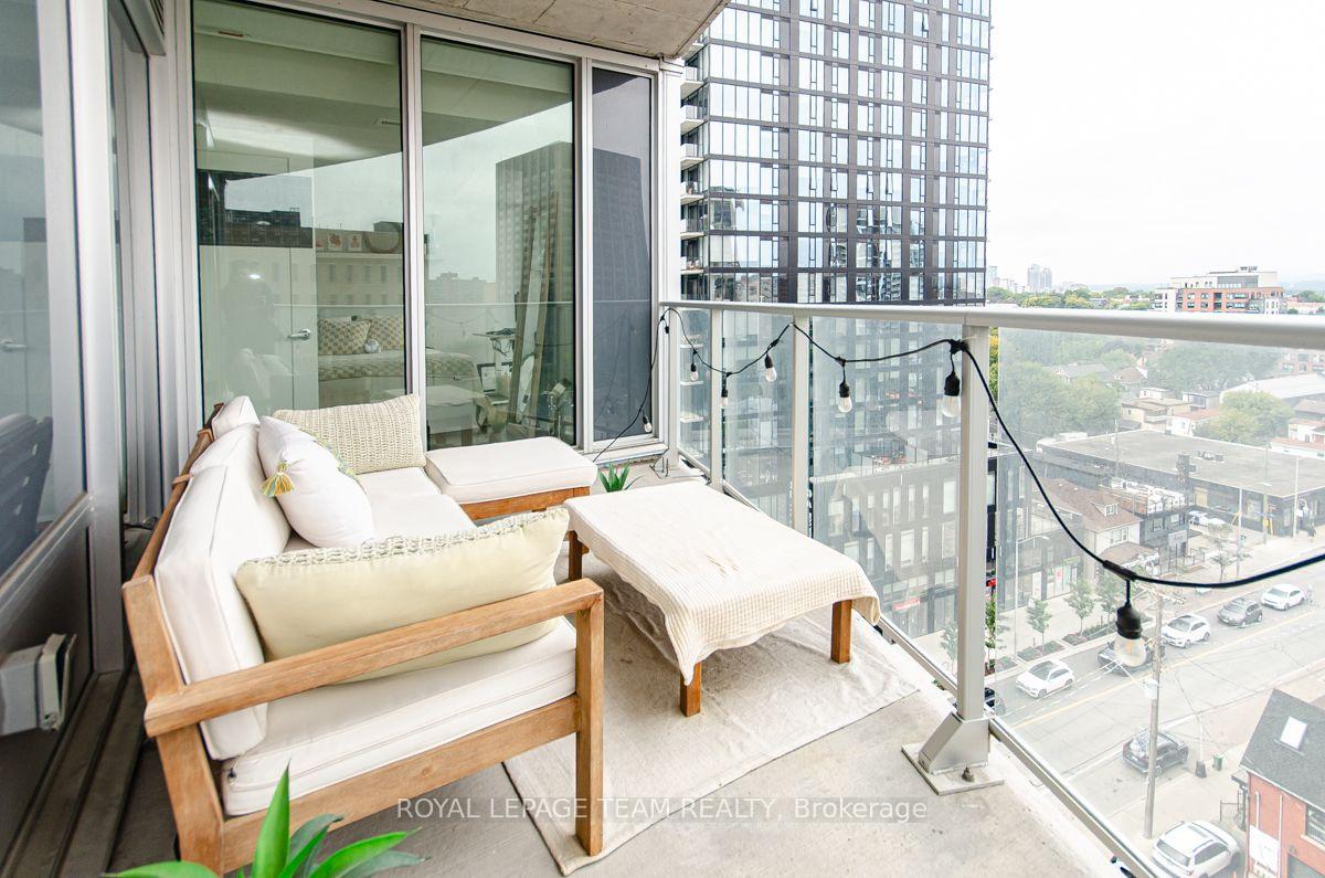 Photo 17 of Unit 901, 805 Carling Avenue, Ottawa, West Centre Town — HOMEH