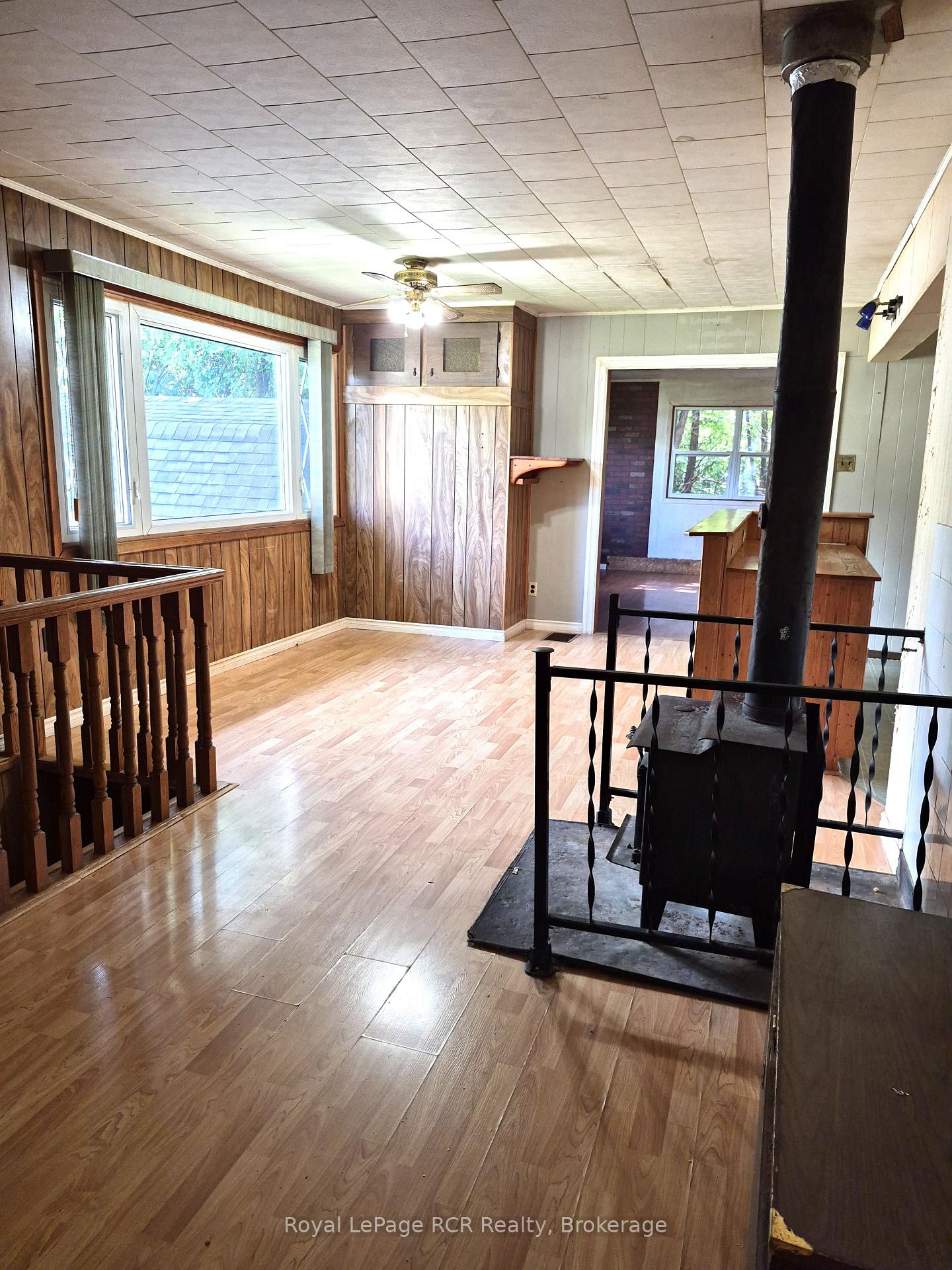 Photo 24 of 777014 10 Highway, Chatsworth — HOMEH