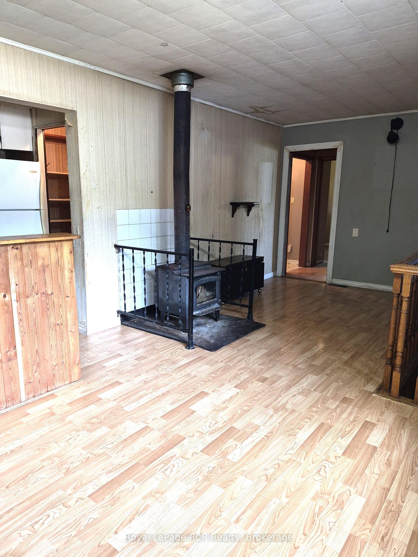 Photo 26 of 777014 10 Highway, Chatsworth — HOMEH
