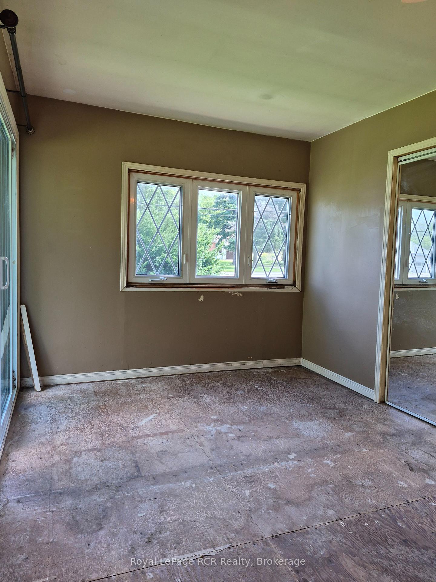Photo 31 of 777014 10 Highway, Chatsworth — HOMEH