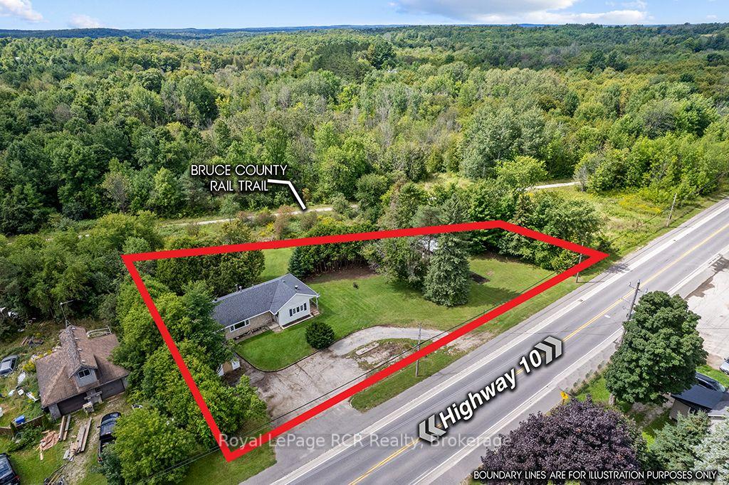 Photo 42 of 777014 10 Highway, Chatsworth — HOMEH