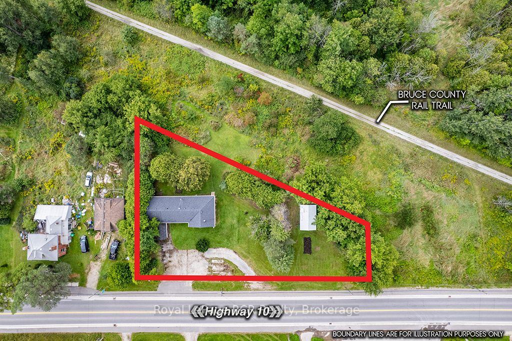 Photo 43 of 777014 10 Highway, Chatsworth — HOMEH
