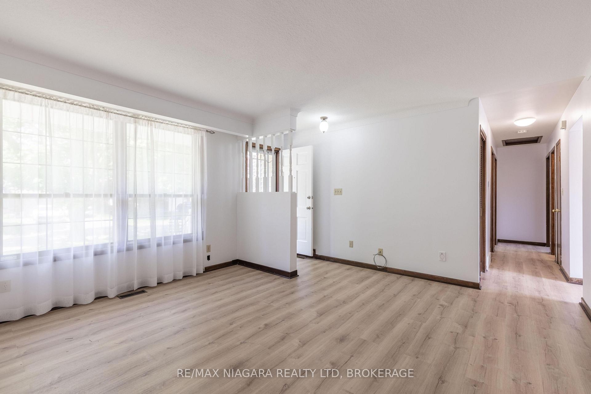Photo 6 of 29 Granada Drive, St. Catharines, Lakeshore — HOMEH