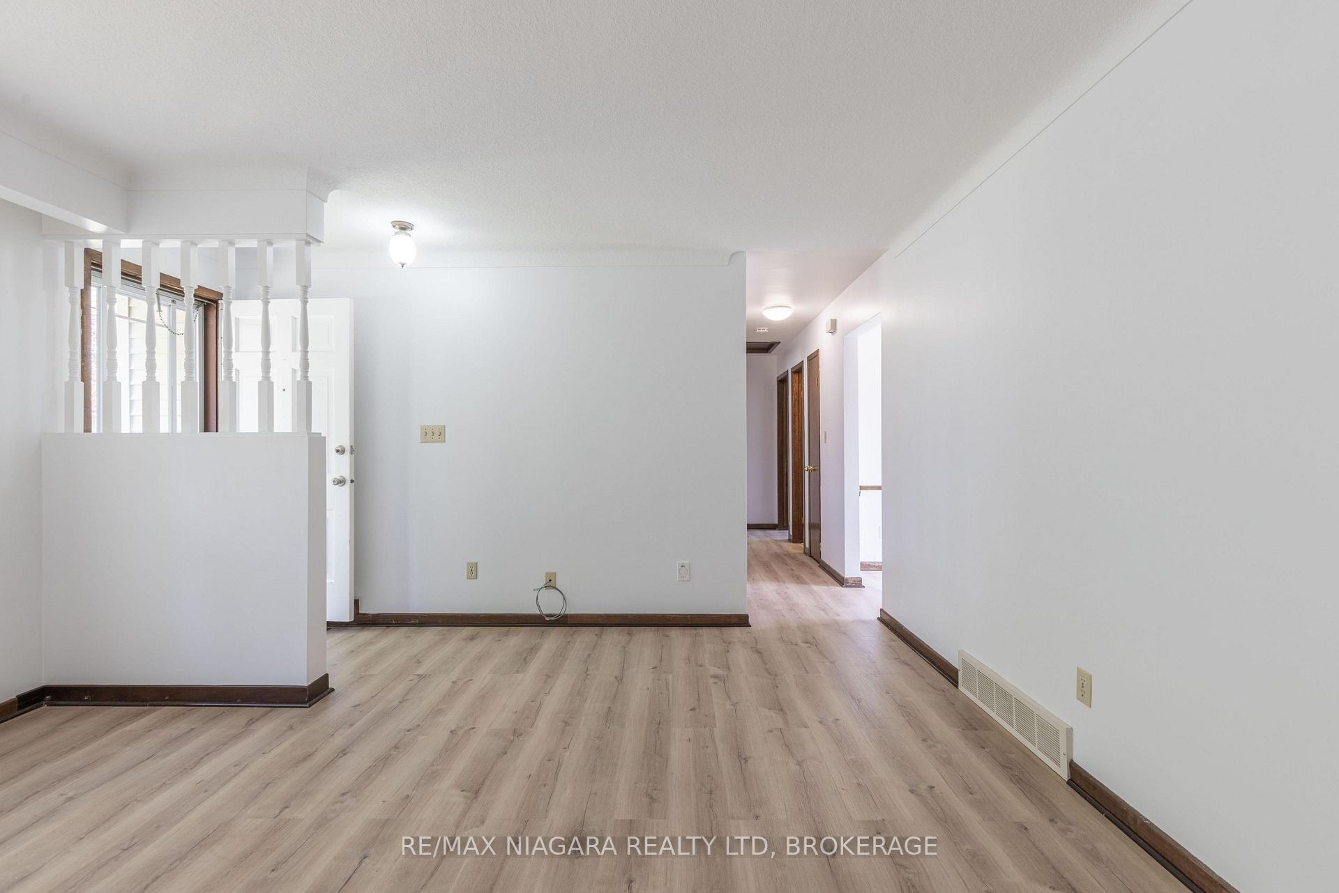 Photo 7 of 29 Granada Drive, St. Catharines, Lakeshore — HOMEH