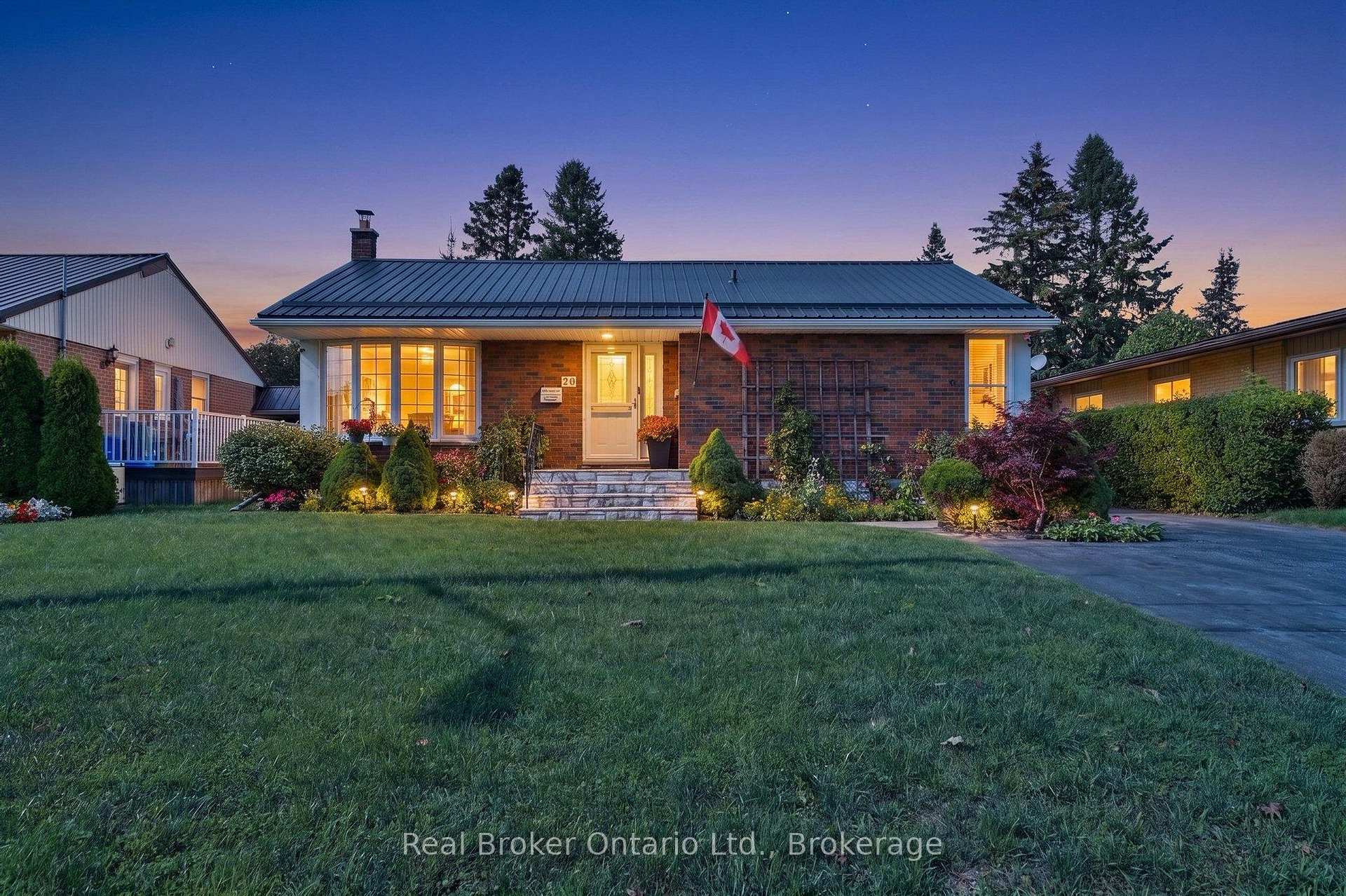 Photo 2 of 20 Freeman Drive, Port Hope — HOMEH