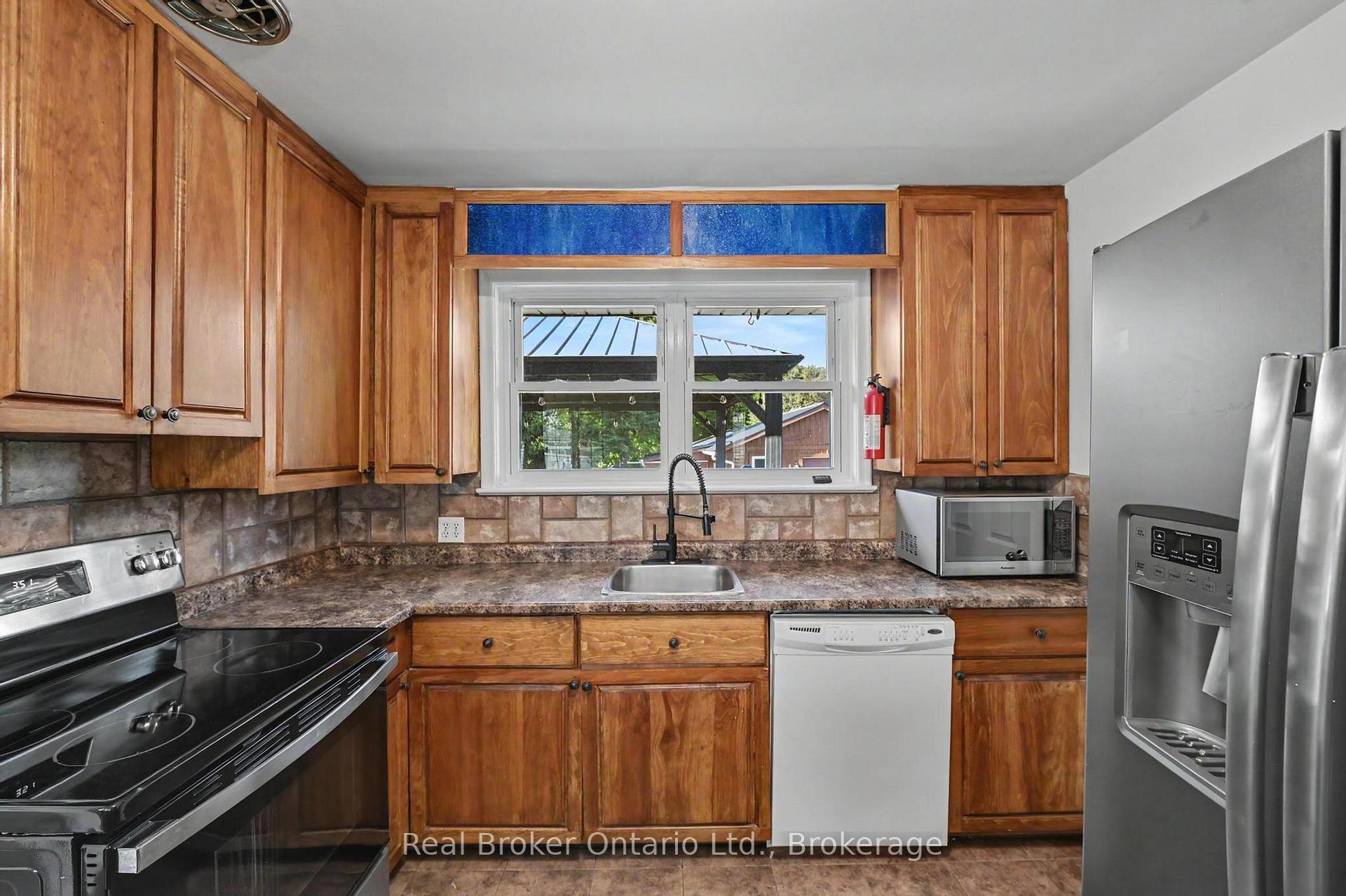 Photo 14 of 20 Freeman Drive, Port Hope — HOMEH