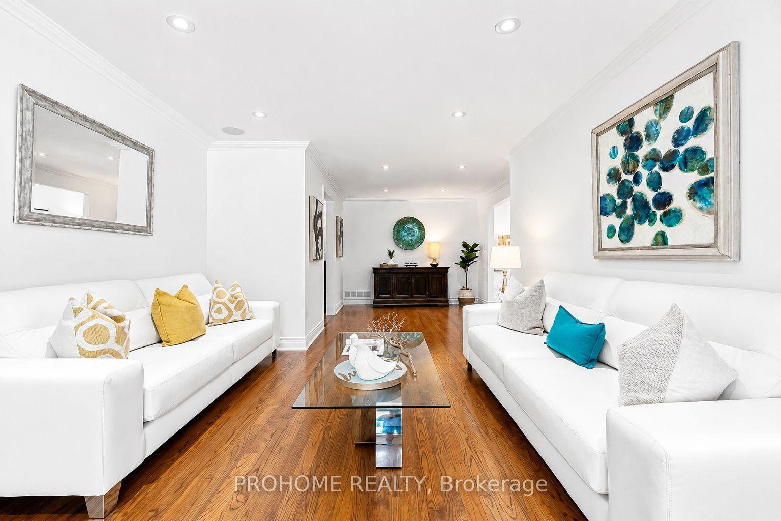 Photo 9 of 16 Tuscay Court, Markham, Unionville — HOMEH
