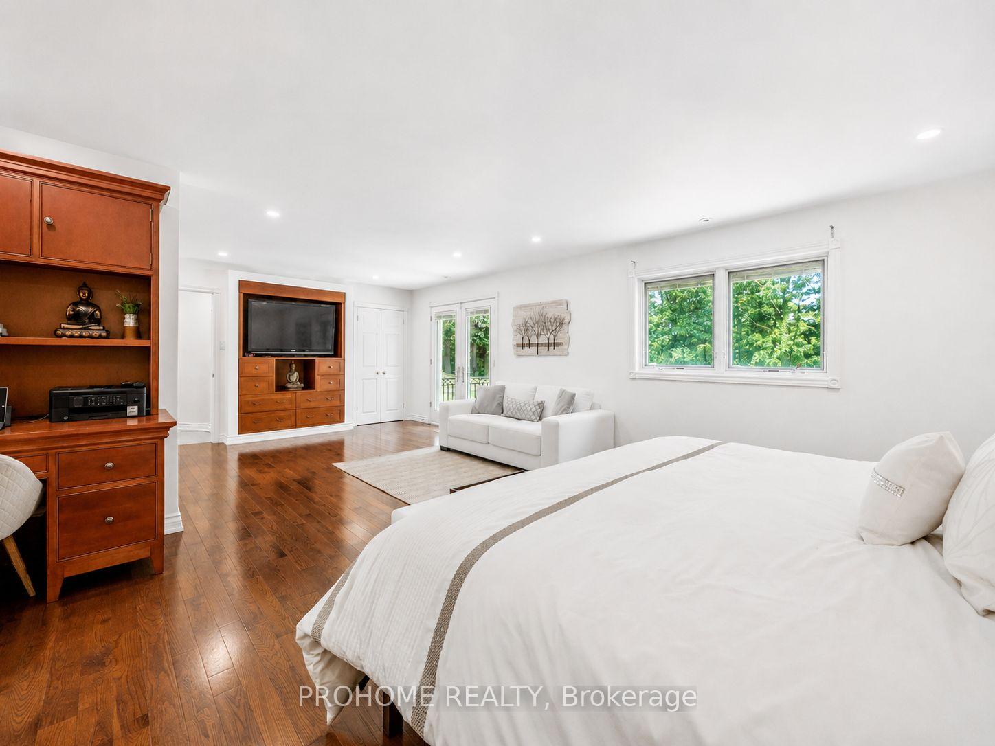 Photo 23 of 16 Tuscay Court, Markham, Unionville — HOMEH