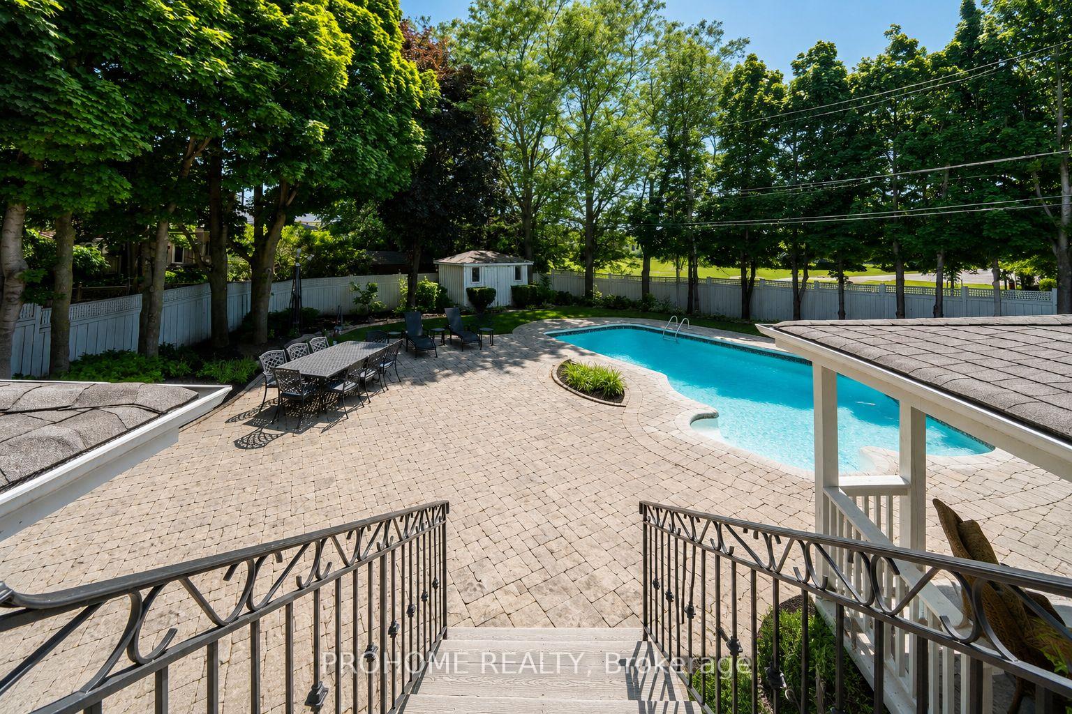 Photo 24 of 16 Tuscay Court, Markham, Unionville — HOMEH