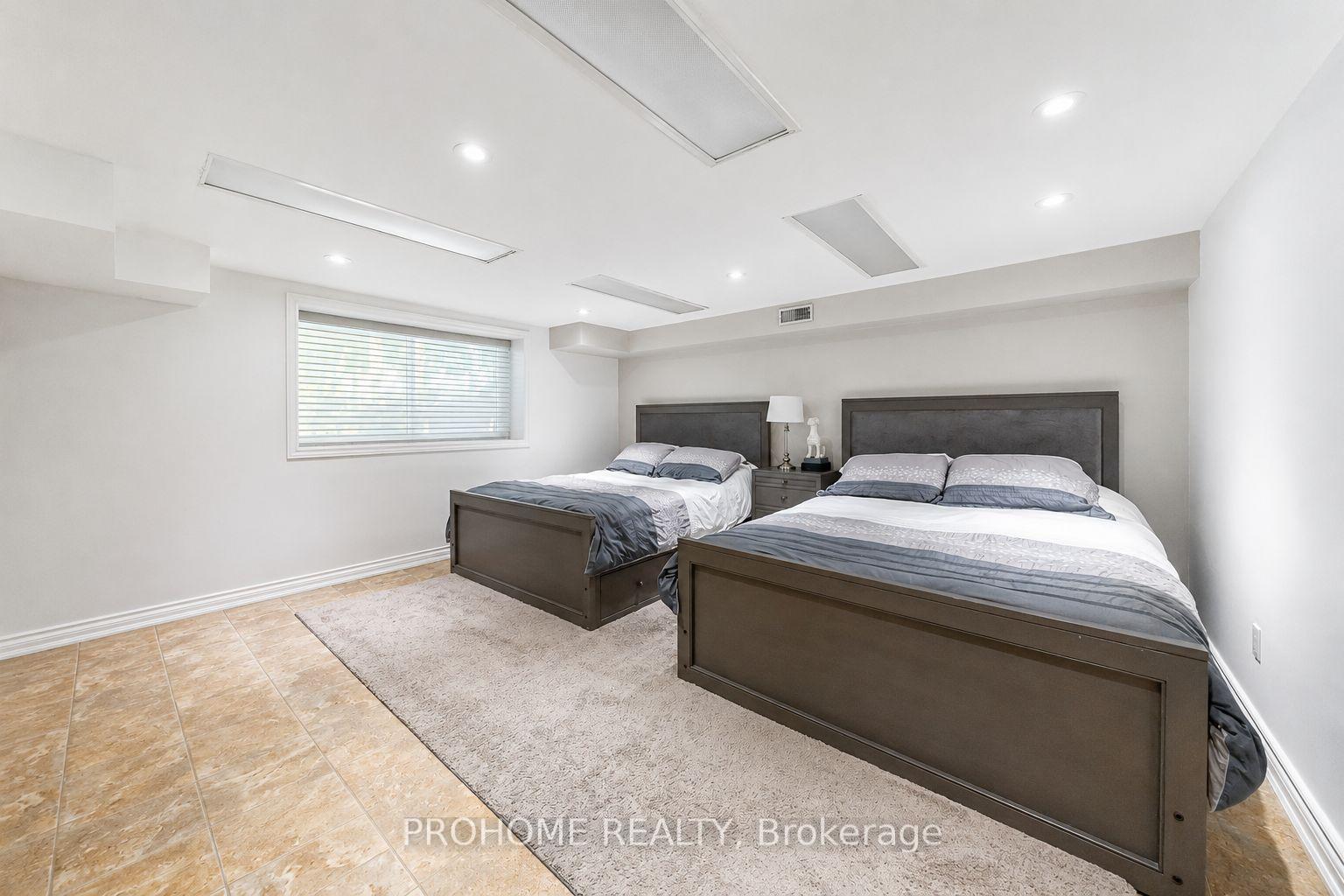 Photo 32 of 16 Tuscay Court, Markham, Unionville — HOMEH