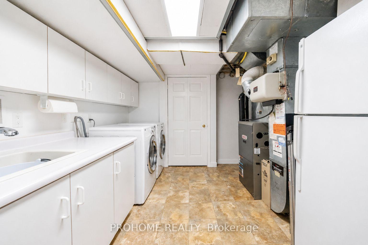 Photo 34 of 16 Tuscay Court, Markham, Unionville — HOMEH