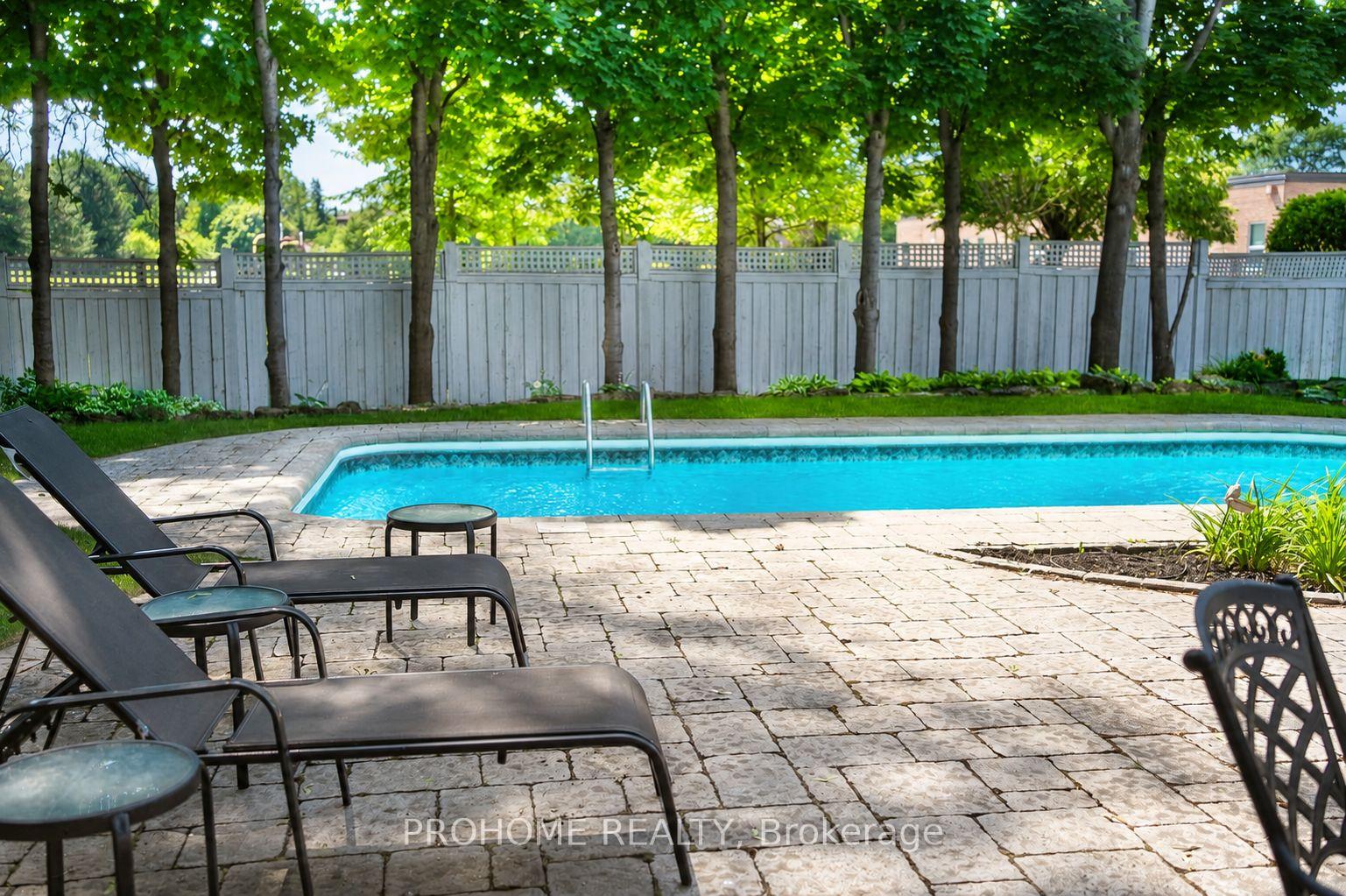 Photo 38 of 16 Tuscay Court, Markham, Unionville — HOMEH