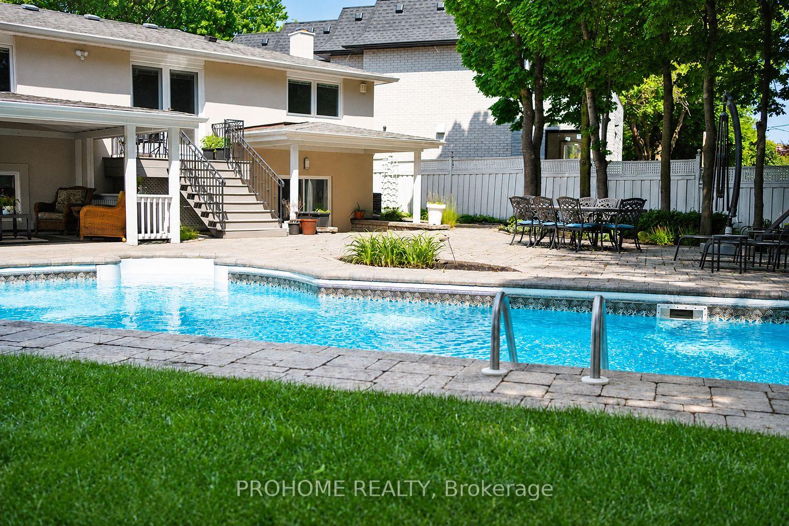 Photo 41 of 16 Tuscay Court, Markham, Unionville — HOMEH