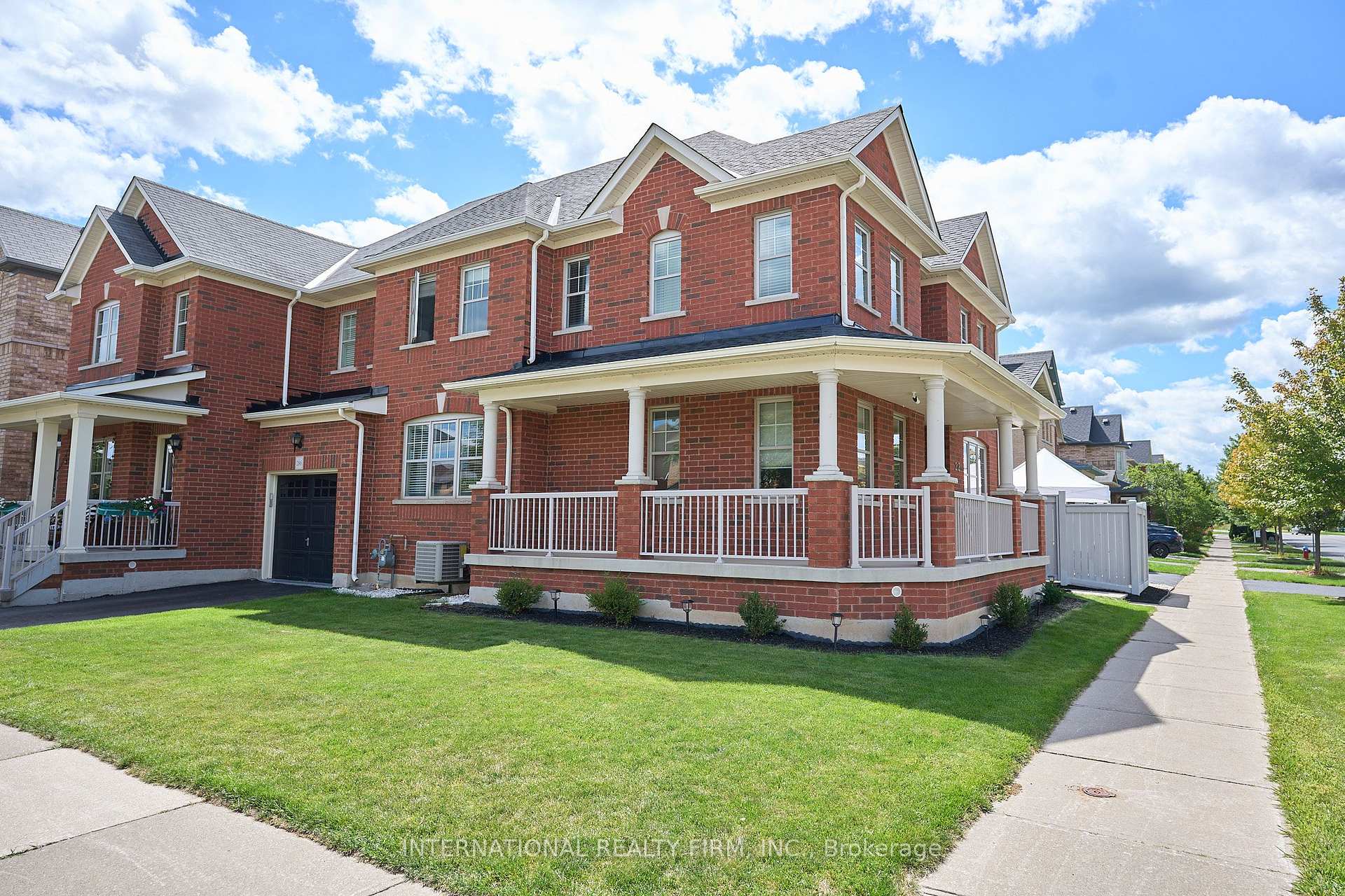Photo 2 of 212 Pringle Avenue, Milton, Scott — HOMEH