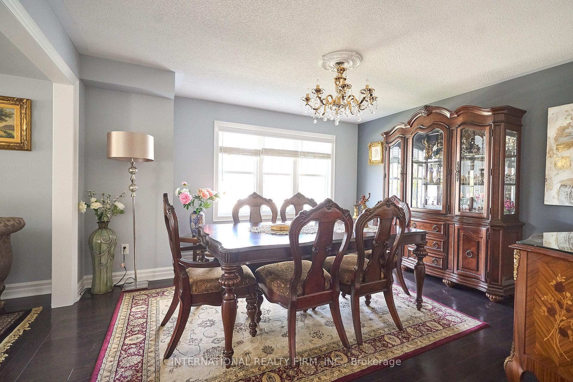 Photo 12 of 212 Pringle Avenue, Milton, Scott — HOMEH