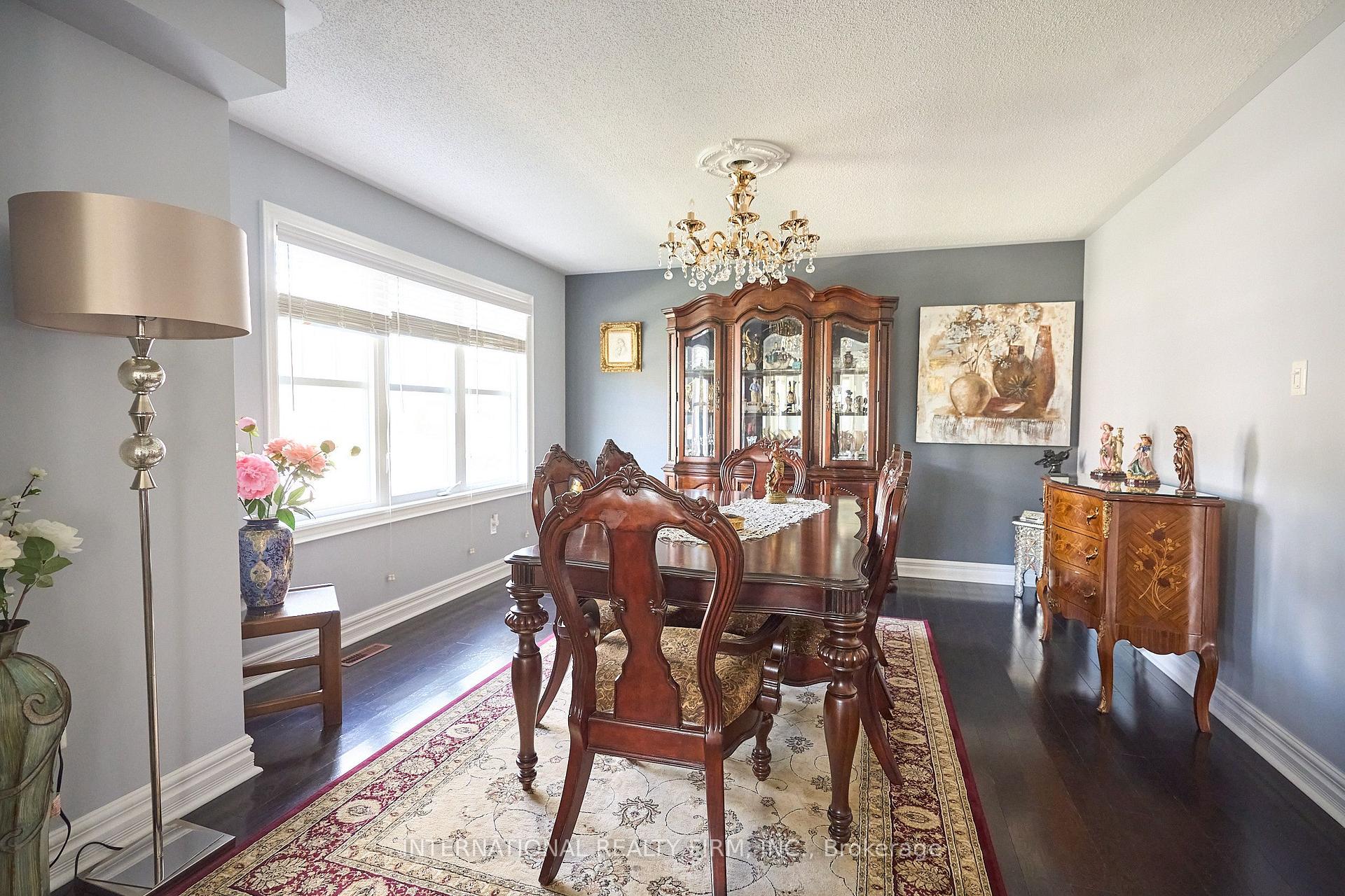 Photo 13 of 212 Pringle Avenue, Milton, Scott — HOMEH