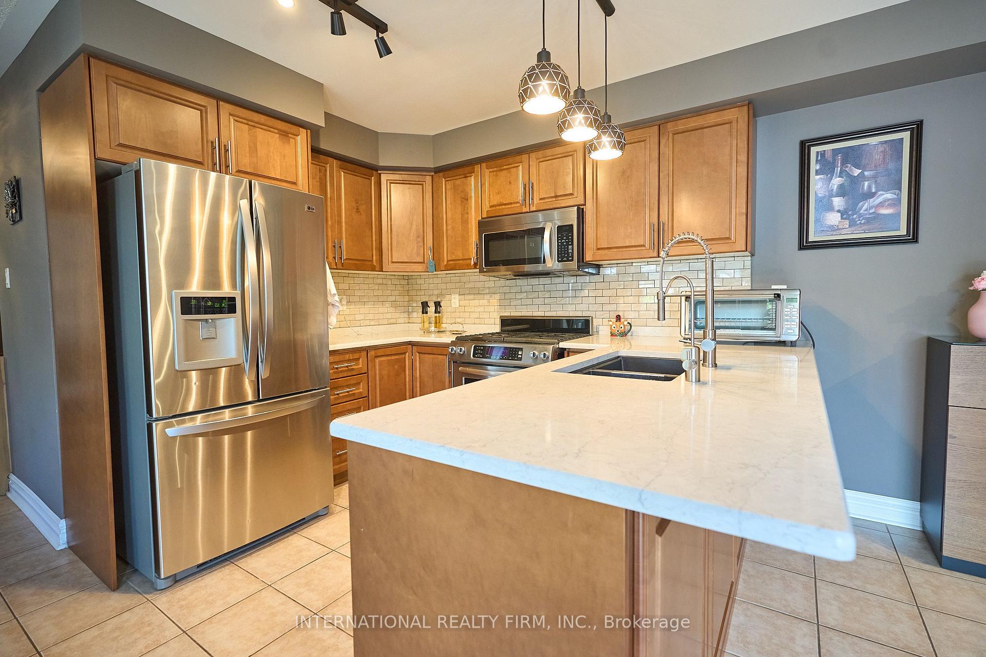 Photo 16 of 212 Pringle Avenue, Milton, Scott — HOMEH