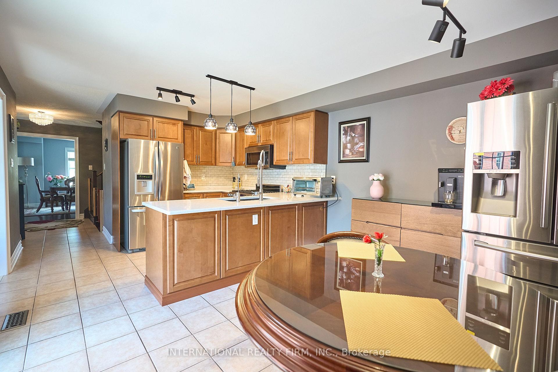 Photo 19 of 212 Pringle Avenue, Milton, Scott — HOMEH