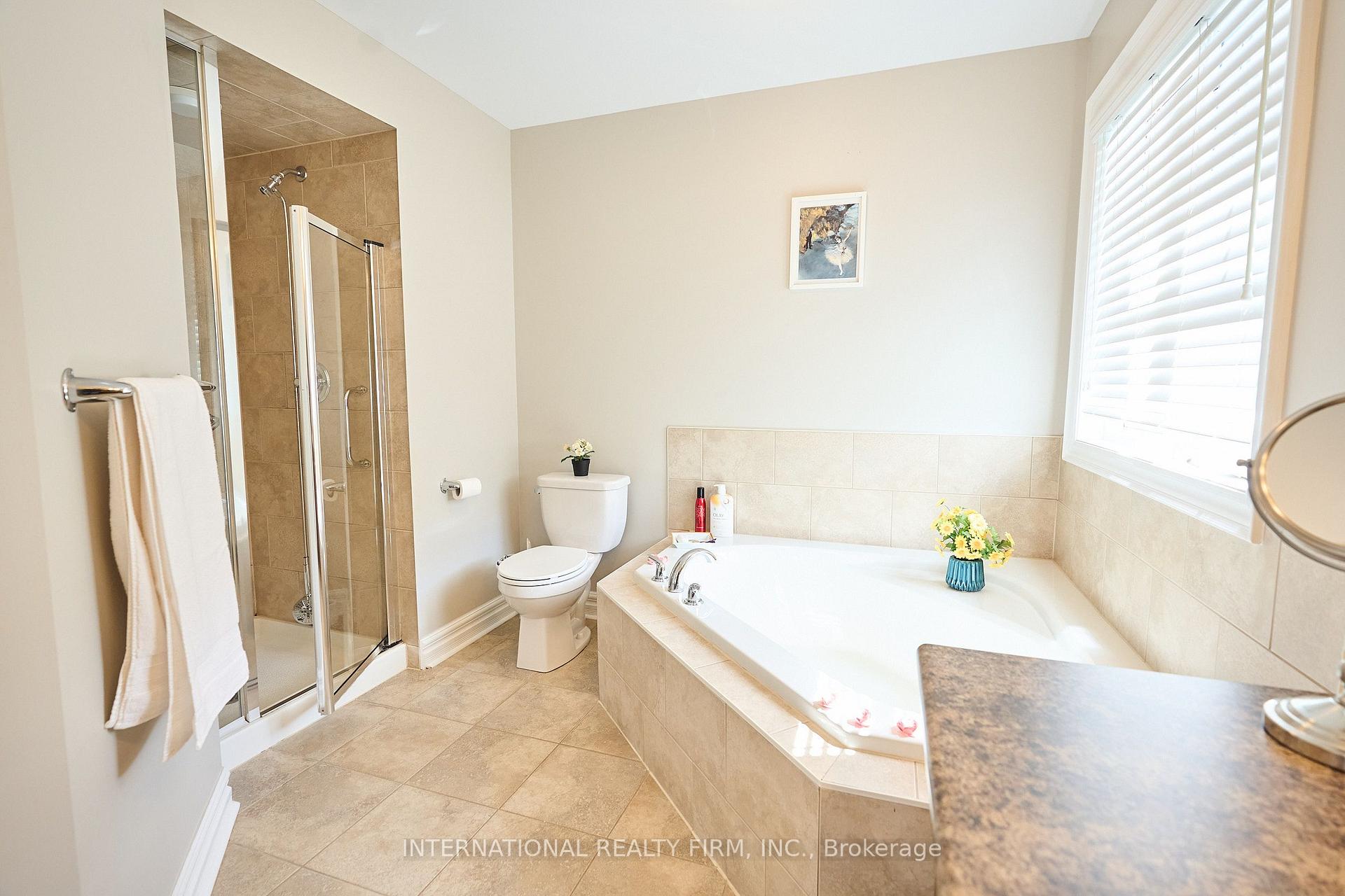 Photo 28 of 212 Pringle Avenue, Milton, Scott — HOMEH