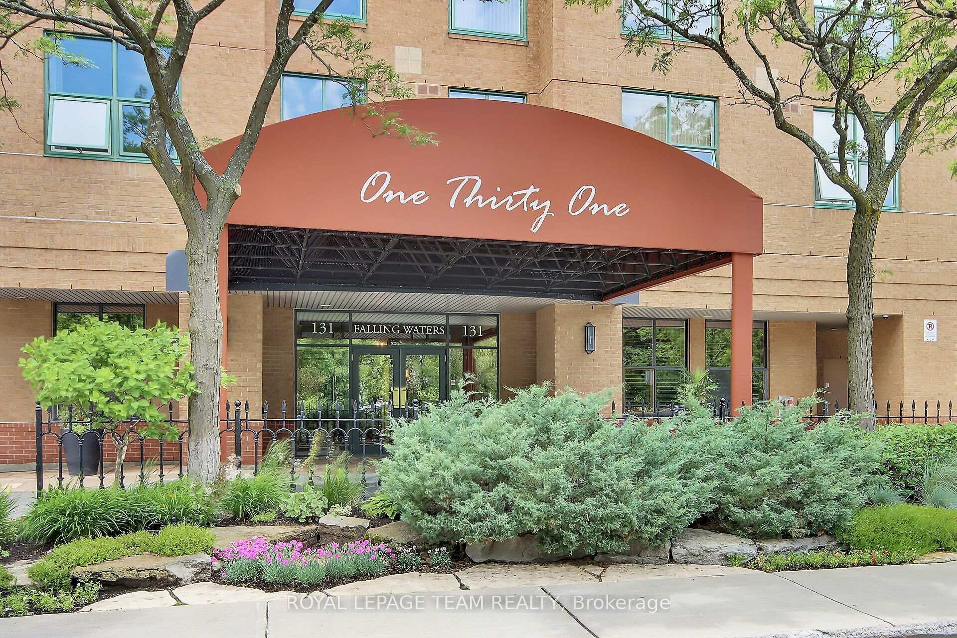 Photo 2 of Unit 701, 131 Wurtemburg Street, Ottawa, Lower Town — HOMEH