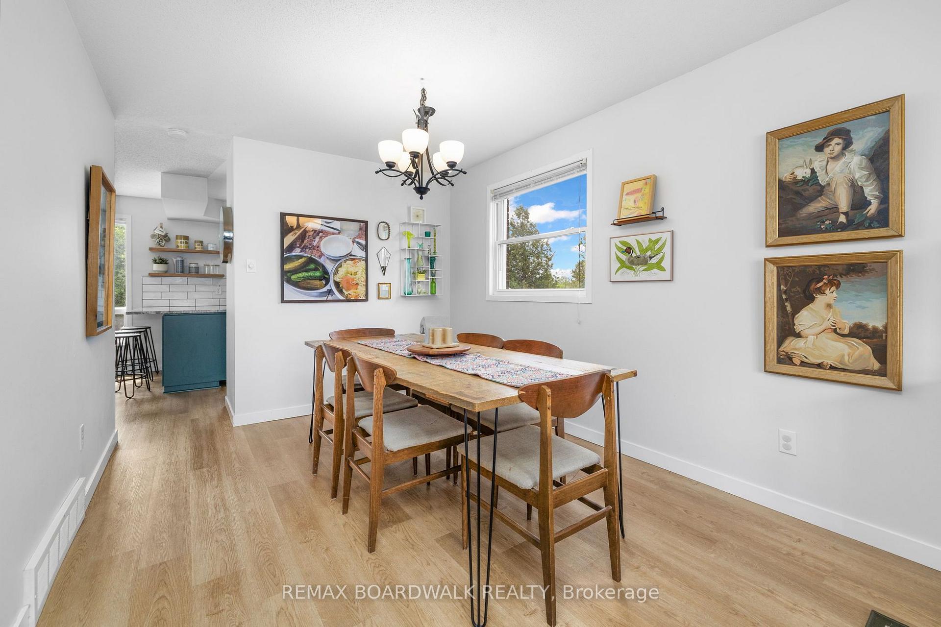 Photo 10 of 8 Jessie Drive, Perth, Perth — HOMEH