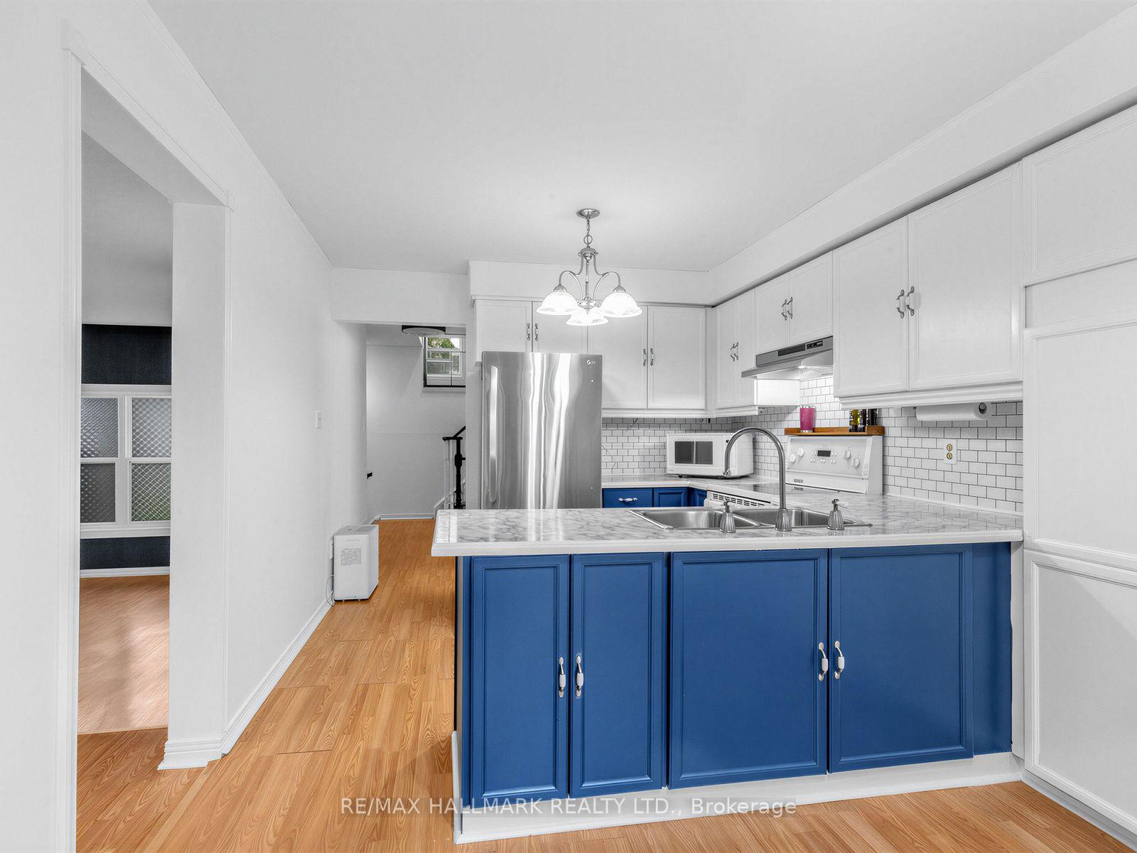 Photo 5 of 1553 Rawlings Drive, Pickering, Liverpool — HOMEH