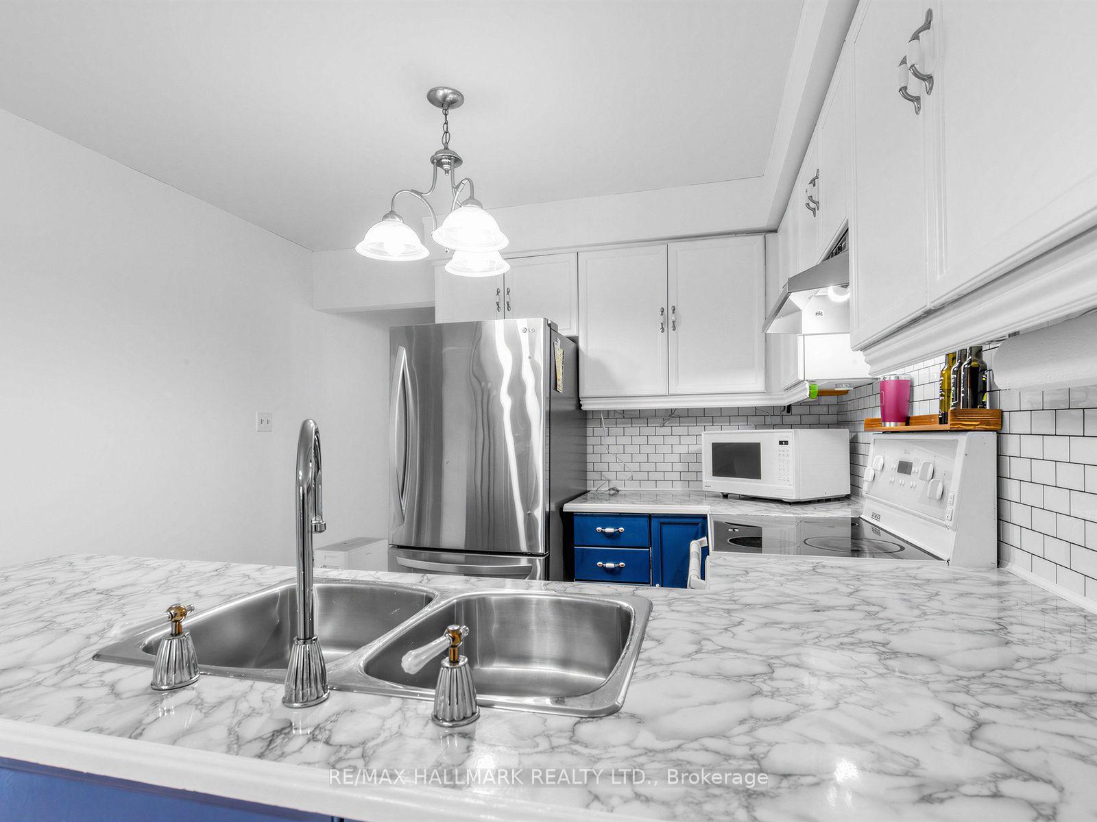 Photo 7 of 1553 Rawlings Drive, Pickering, Liverpool — HOMEH