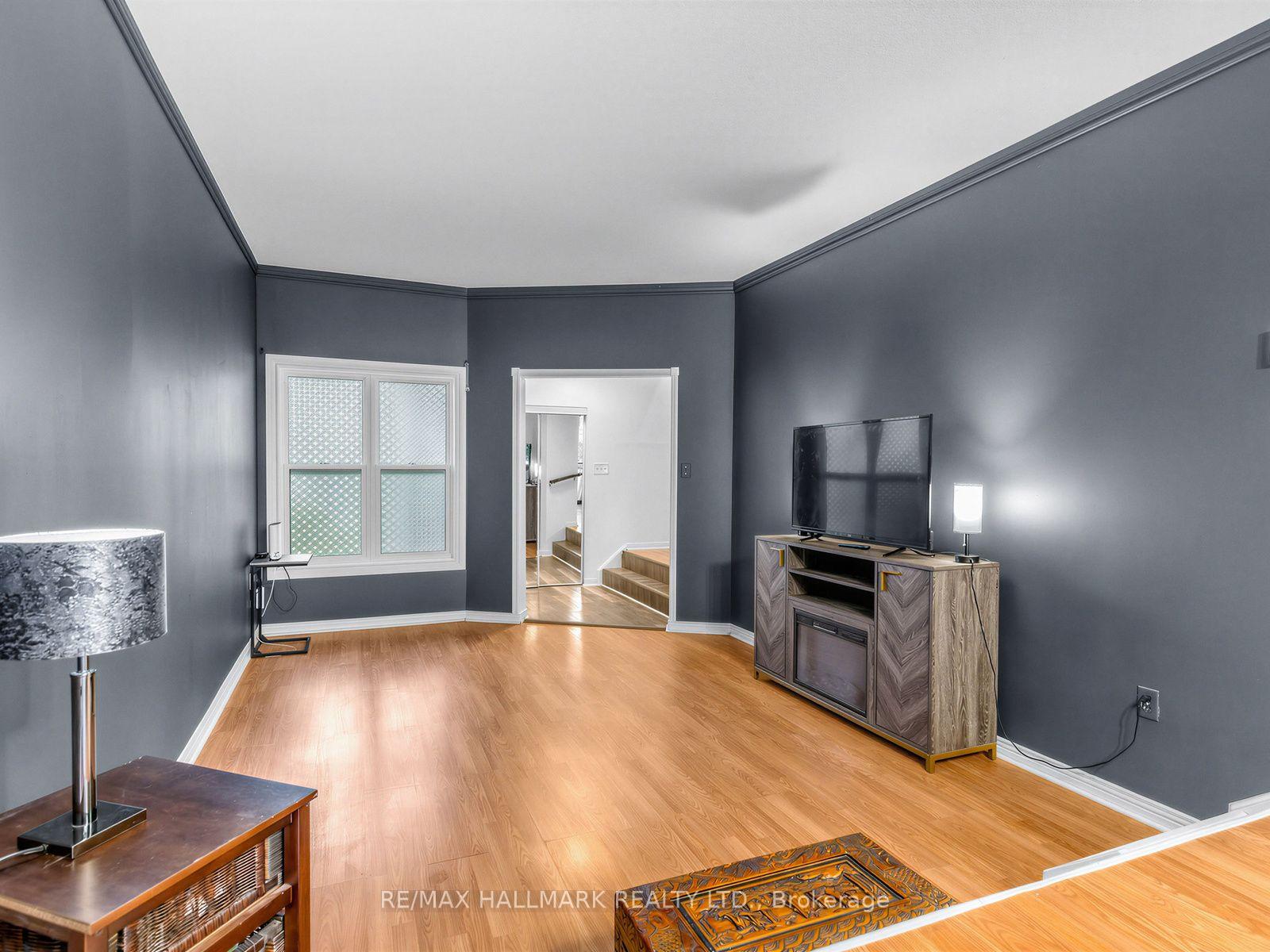 Photo 12 of 1553 Rawlings Drive, Pickering, Liverpool — HOMEH