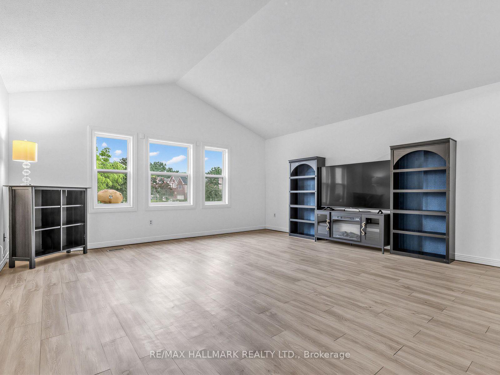 Photo 19 of 1553 Rawlings Drive, Pickering, Liverpool — HOMEH
