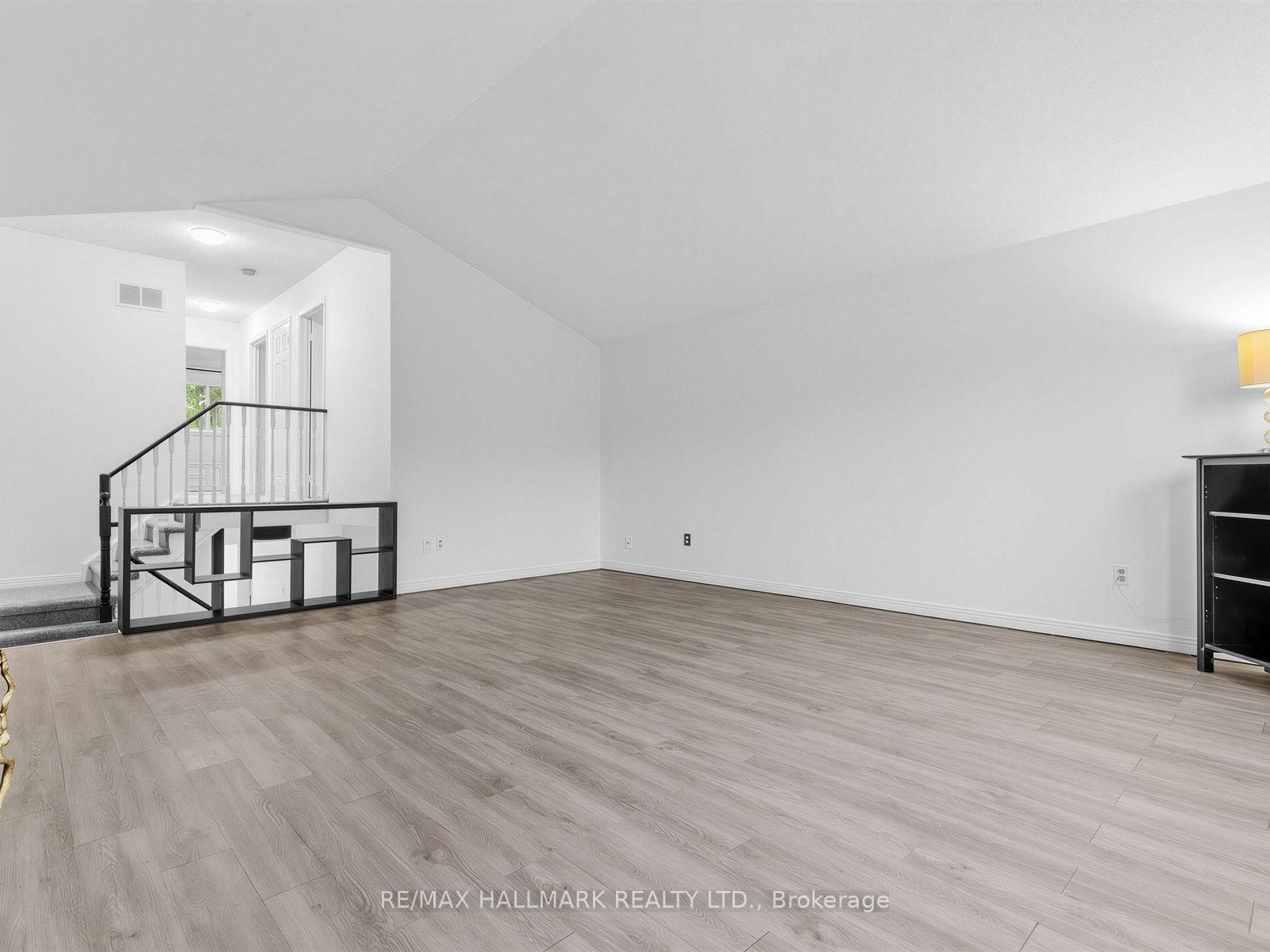 Photo 20 of 1553 Rawlings Drive, Pickering, Liverpool — HOMEH