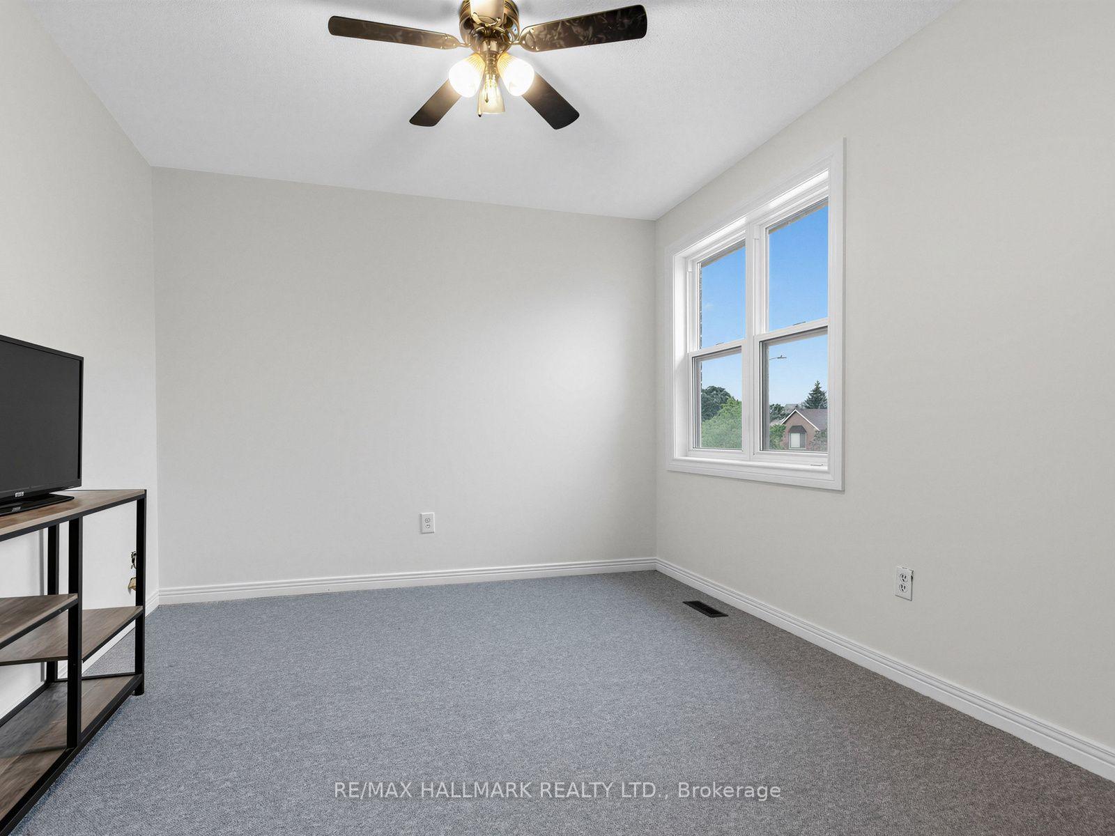 Photo 23 of 1553 Rawlings Drive, Pickering, Liverpool — HOMEH