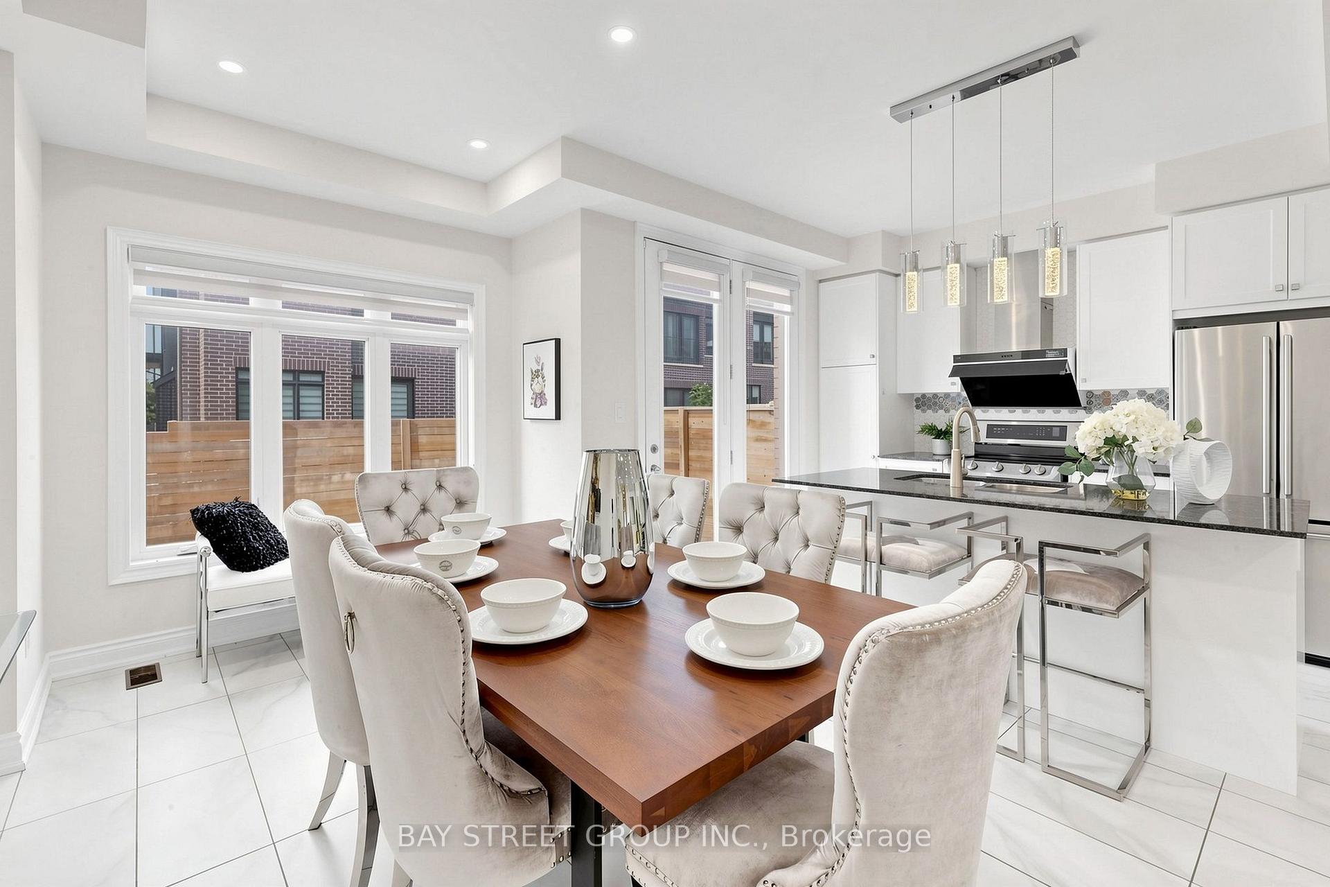 Photo 9 of 42 Bawden Drive, Richmond Hill, Rural Richmond Hill — HOMEH