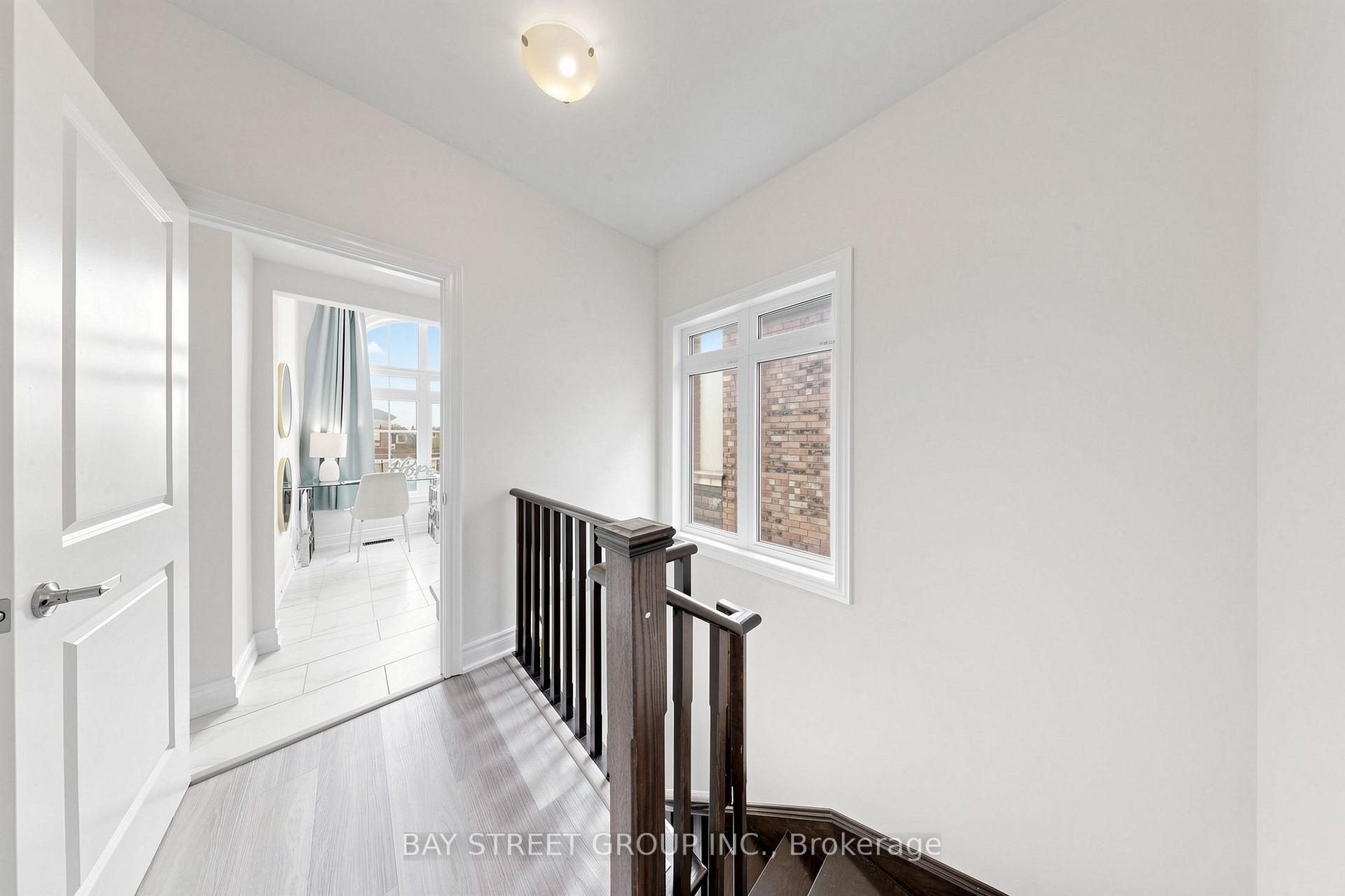 Photo 12 of 42 Bawden Drive, Richmond Hill, Rural Richmond Hill — HOMEH